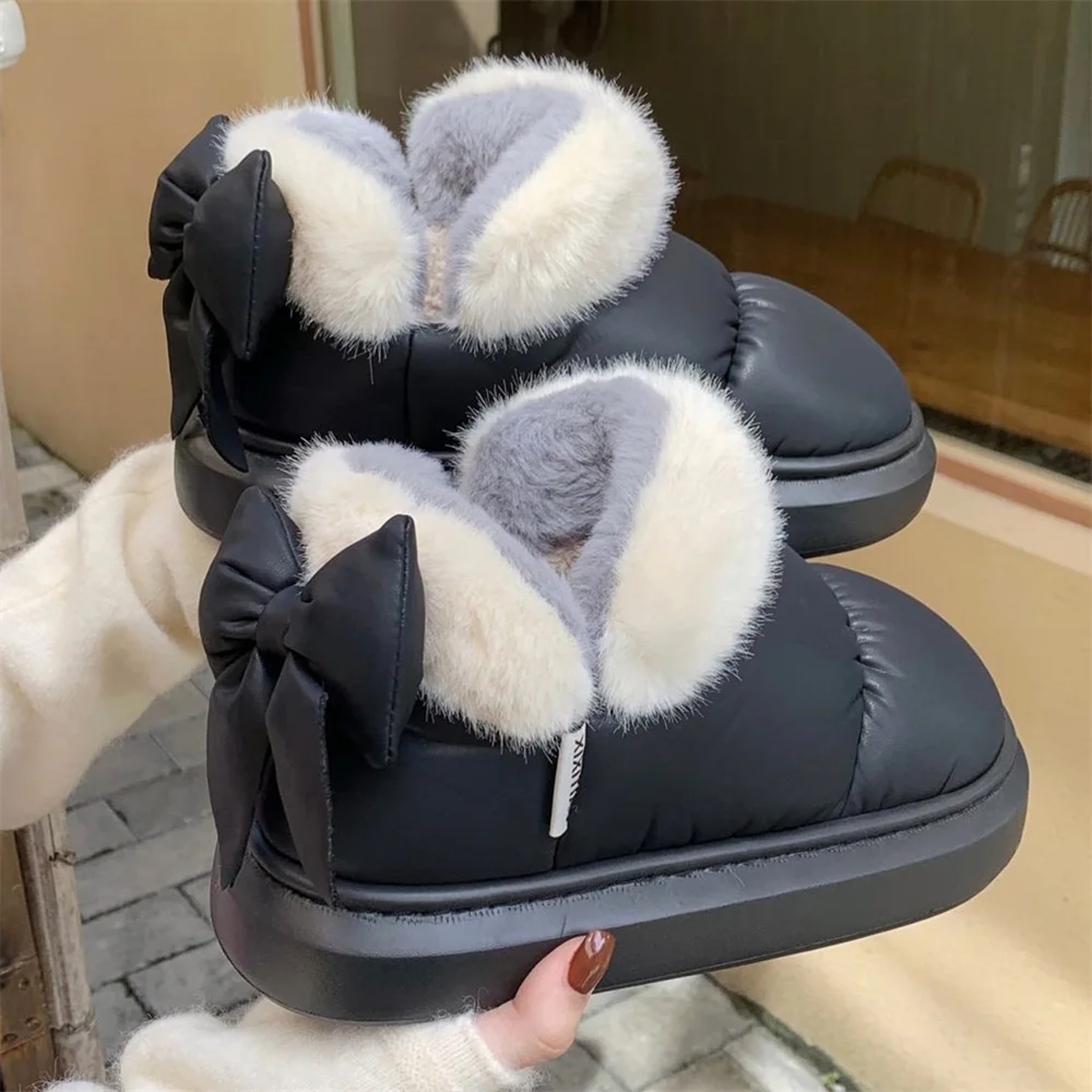 Womens Winter Snow Boots With Plush Lining And Decorative Bow 3