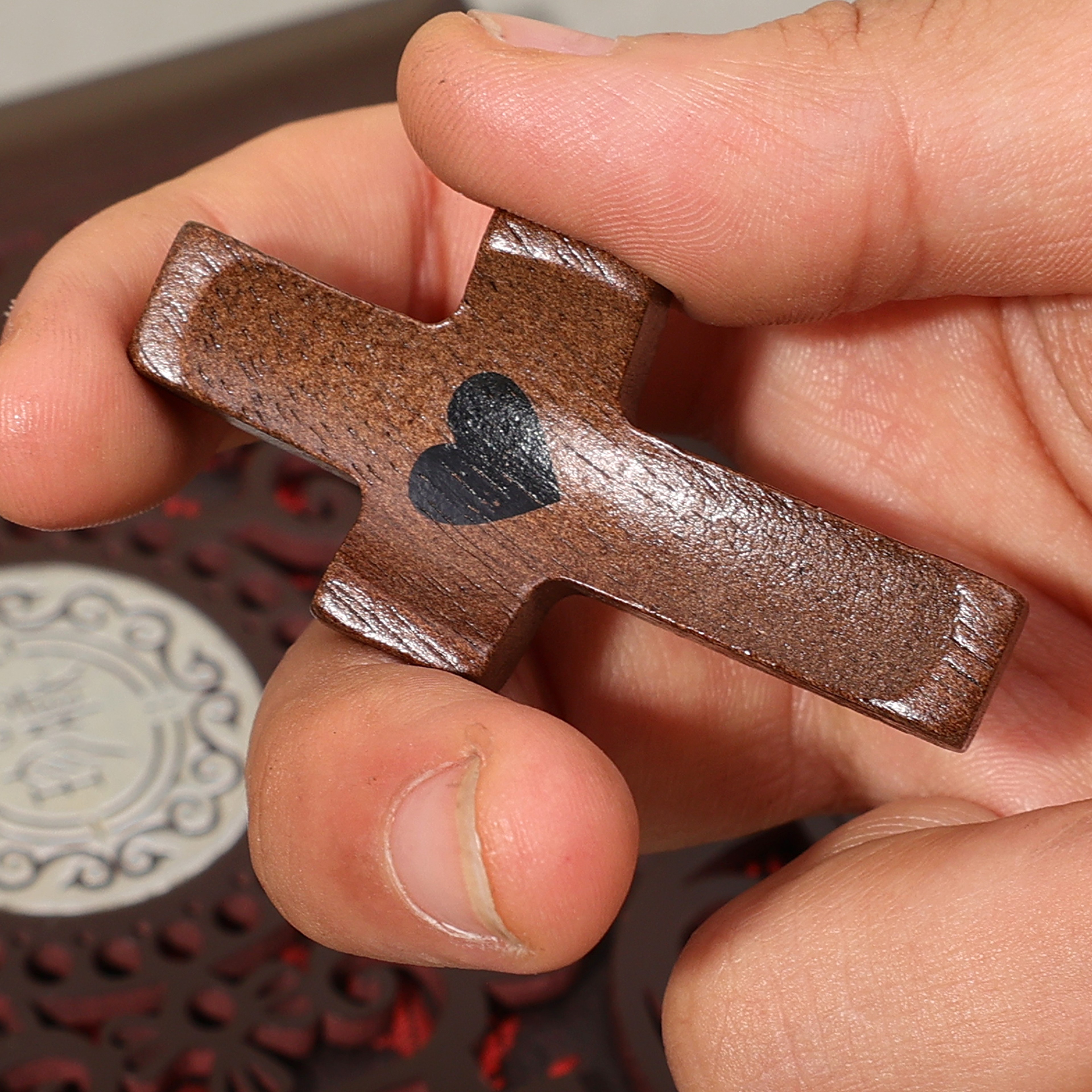 Wooden Pocket Prayer Cross With Heart Design  Handheld Christian Gift 2