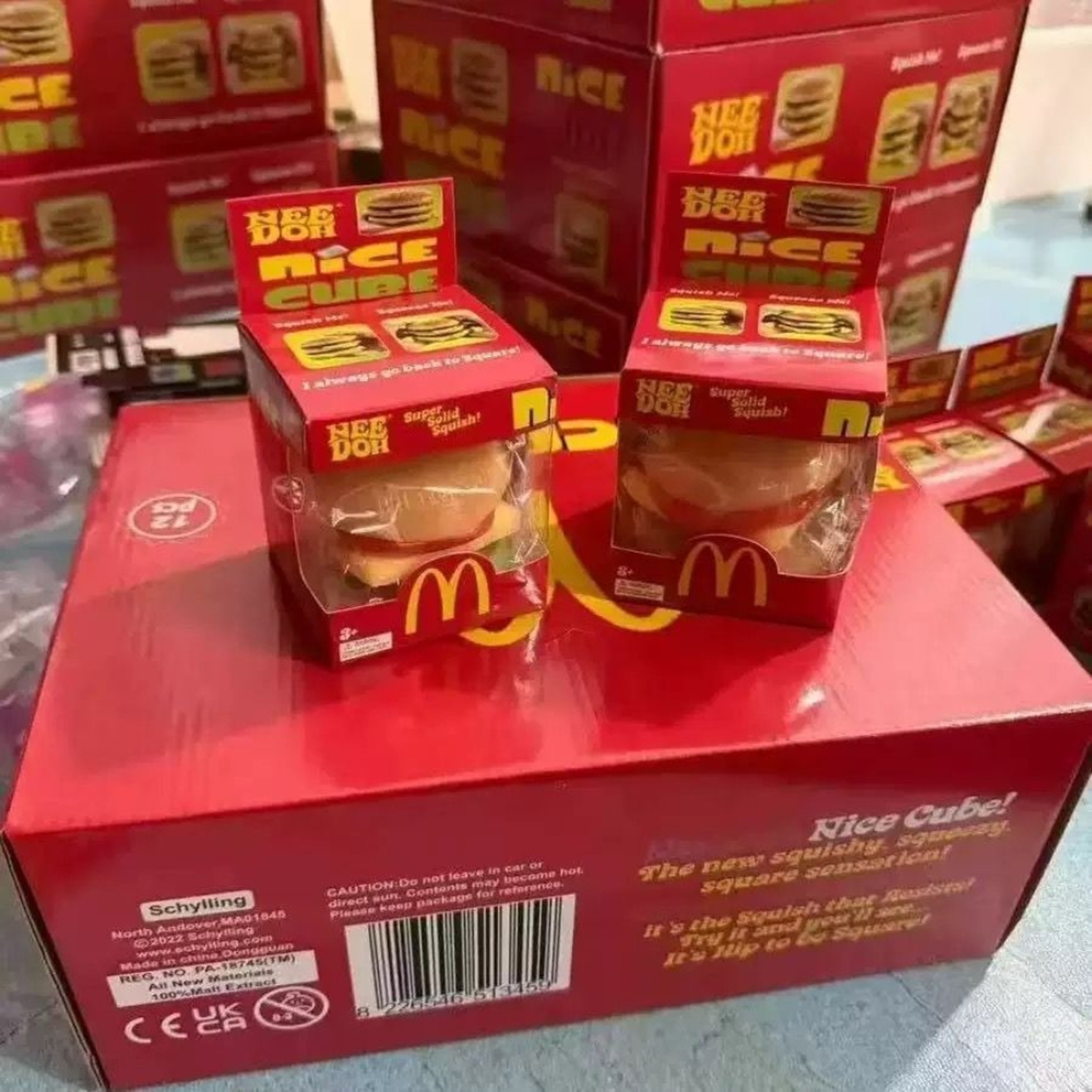 Burger Squishy Fidget Toy with Slow Rebound Sensory Squeeze Design – view 6