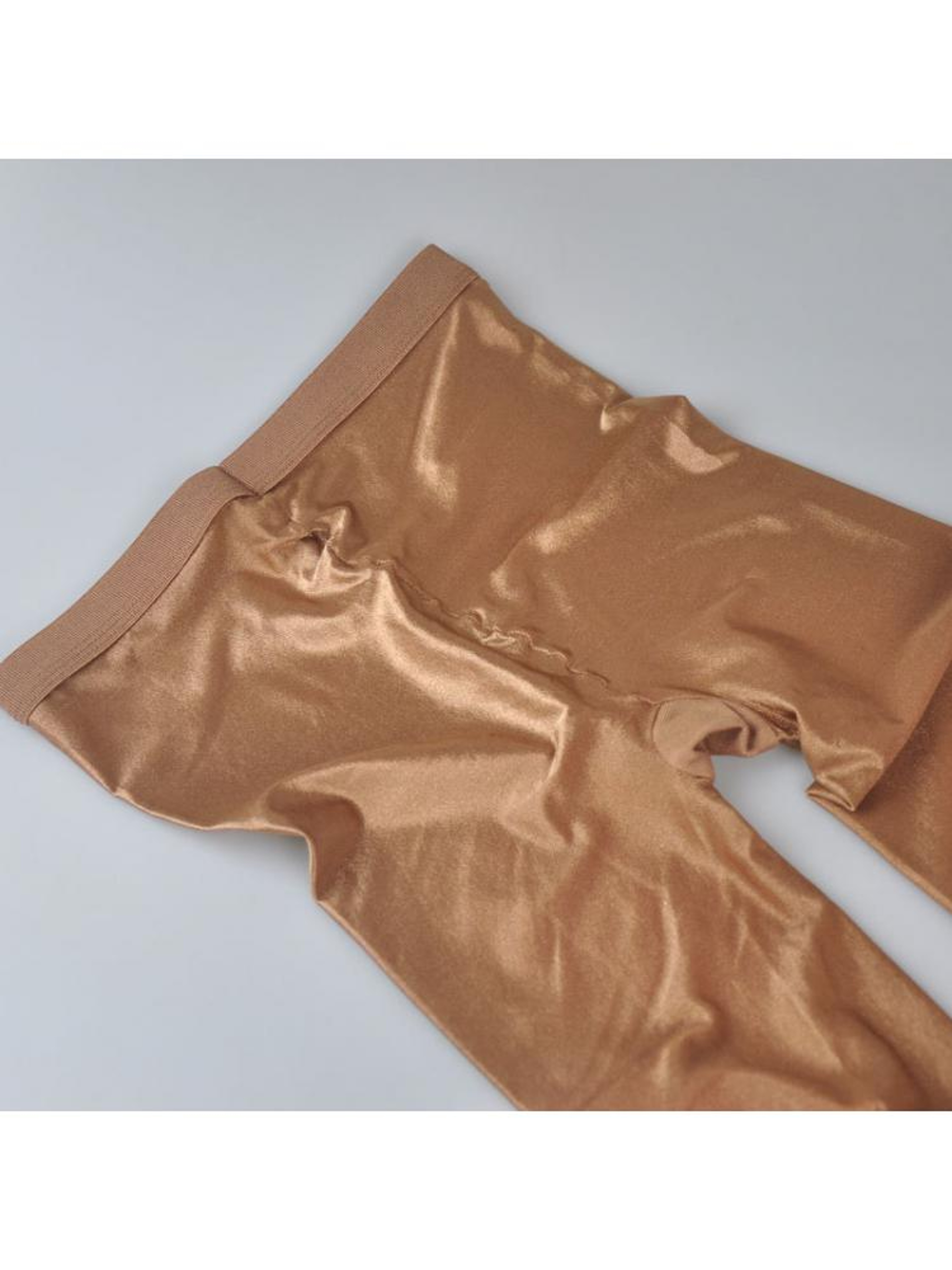 Womens Shiny Reflective Seamless Leggings For Stage Performance And Nightclub Wear 1