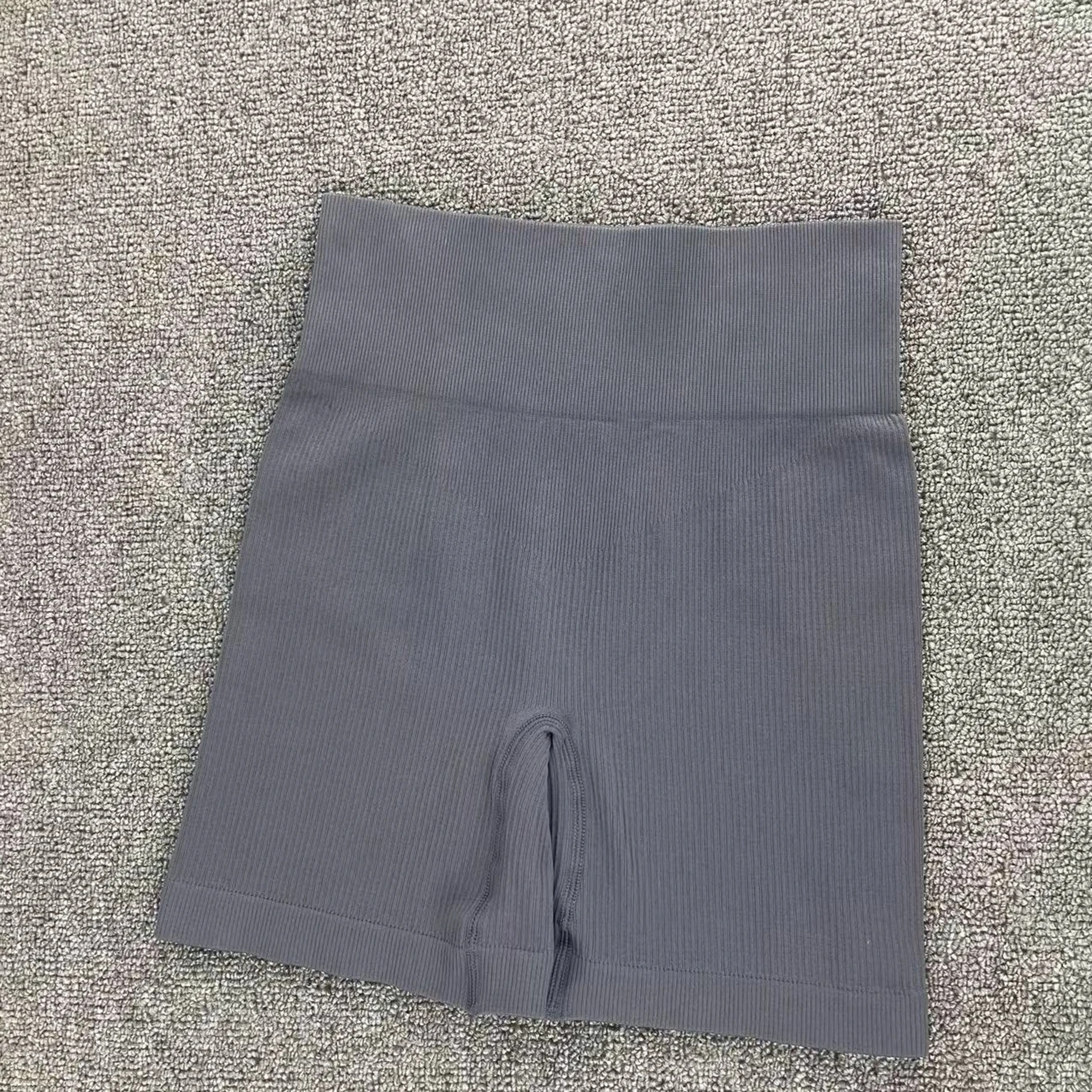Womens Seamless HighWaisted KneeLength Workout Leggings With BootyLifting Design 8