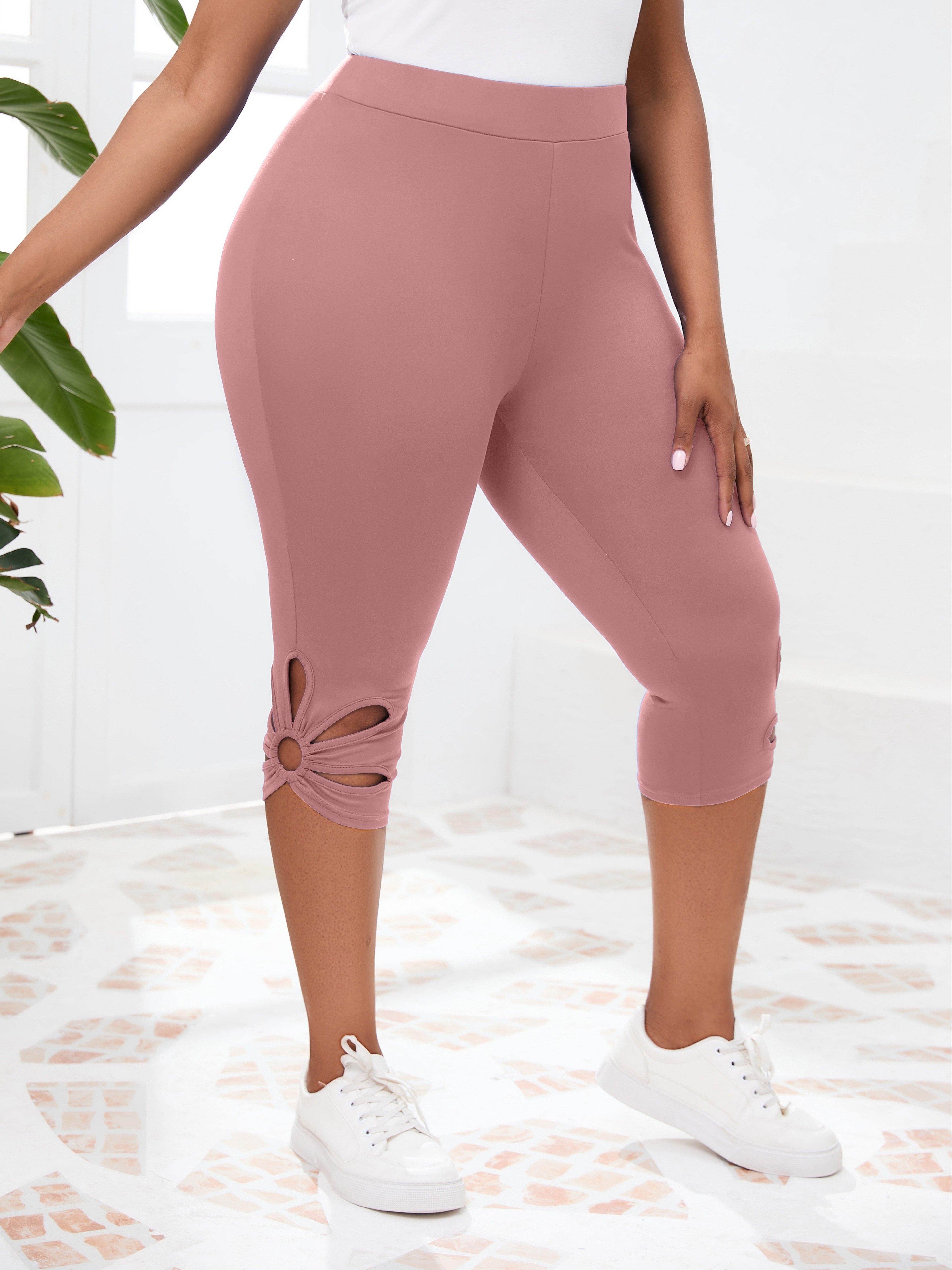 Womens Plus Size High Waisted Cropped Leggings With Stretch Fit And Cutout Design 1