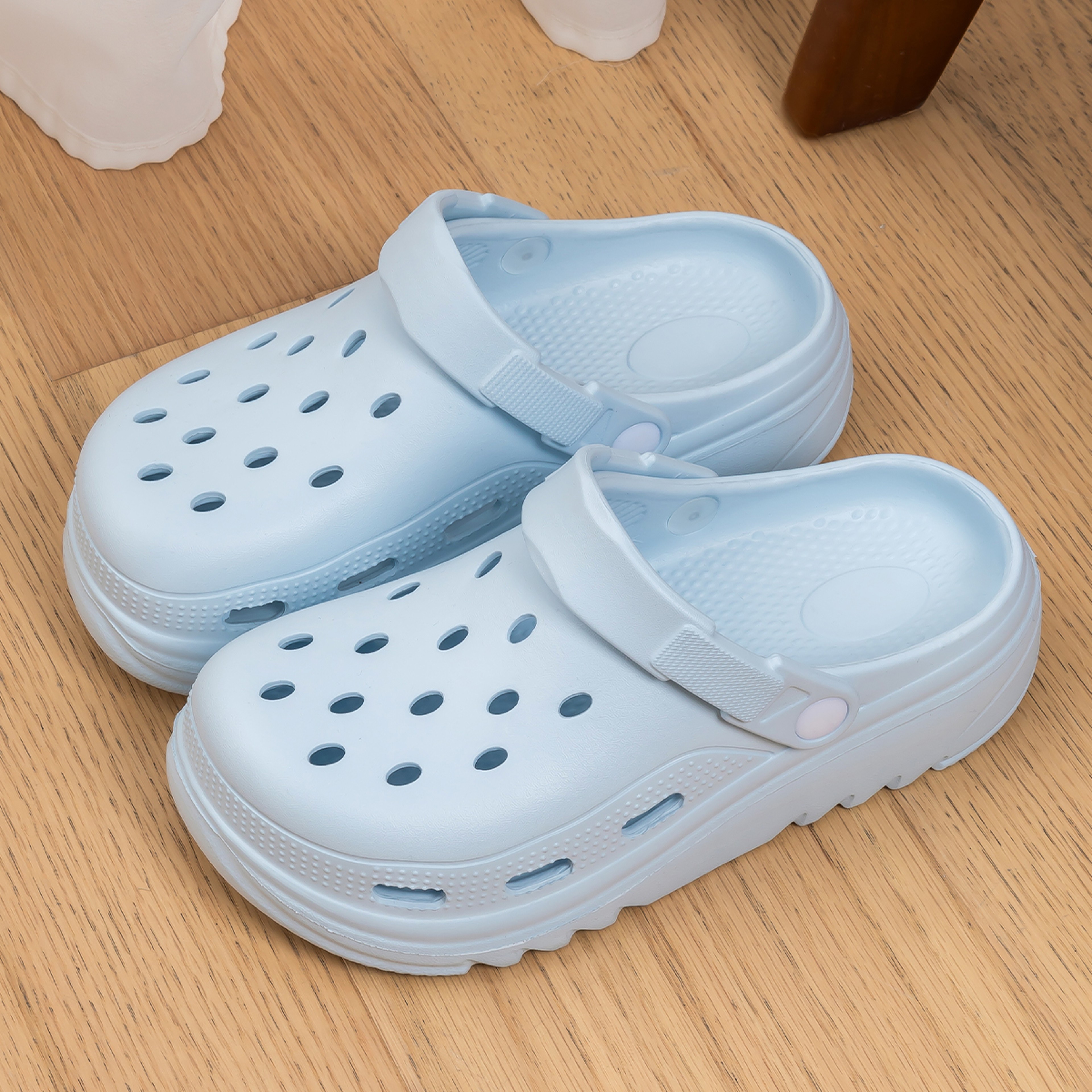 Breathable Summer Hole Shoes For Men  Women Lightweight  Comfortable Beach Slippers For Hot Weather 6