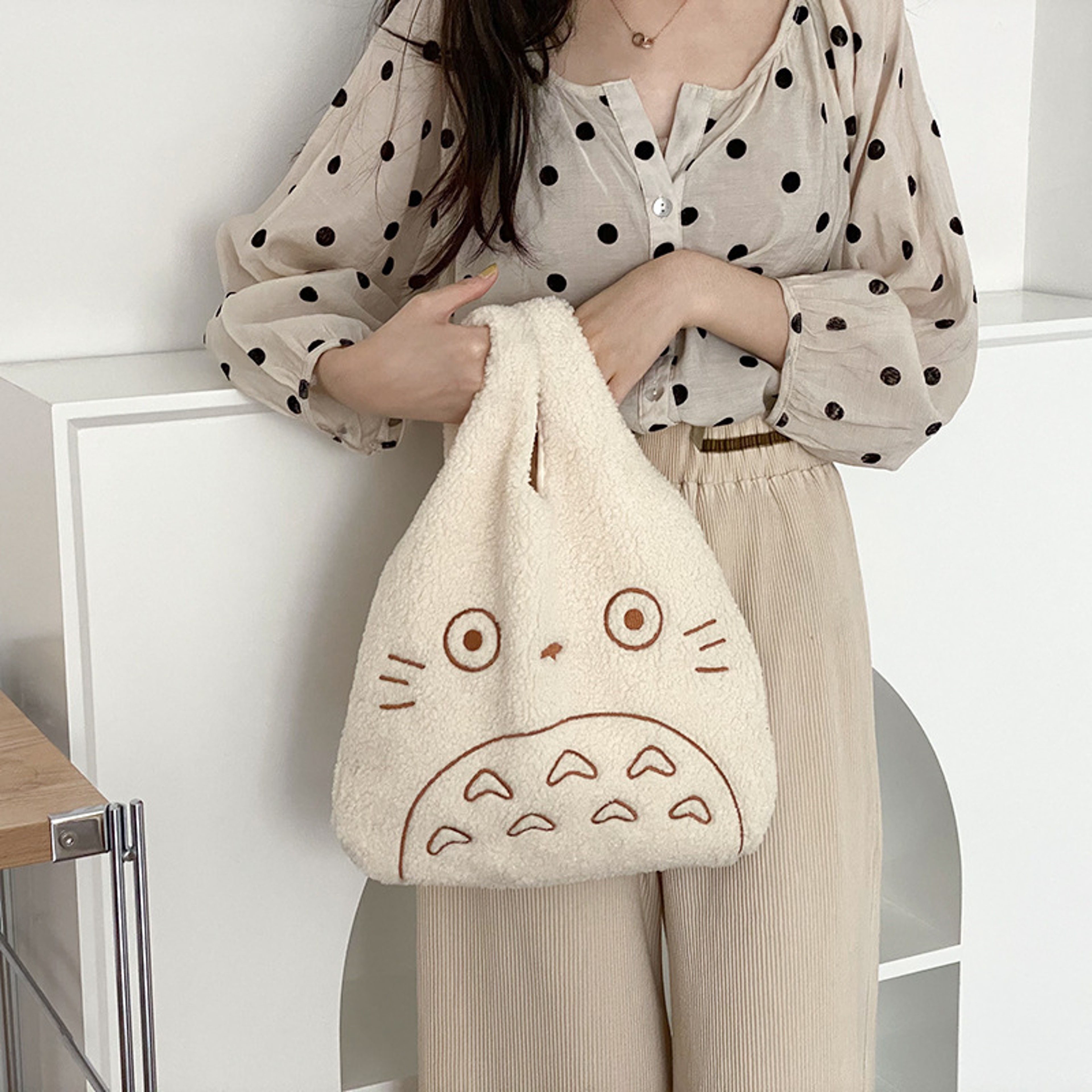 Soft Plush Tote Bag Cute Large Capacity Shoulder Bag For Everyday Style 3