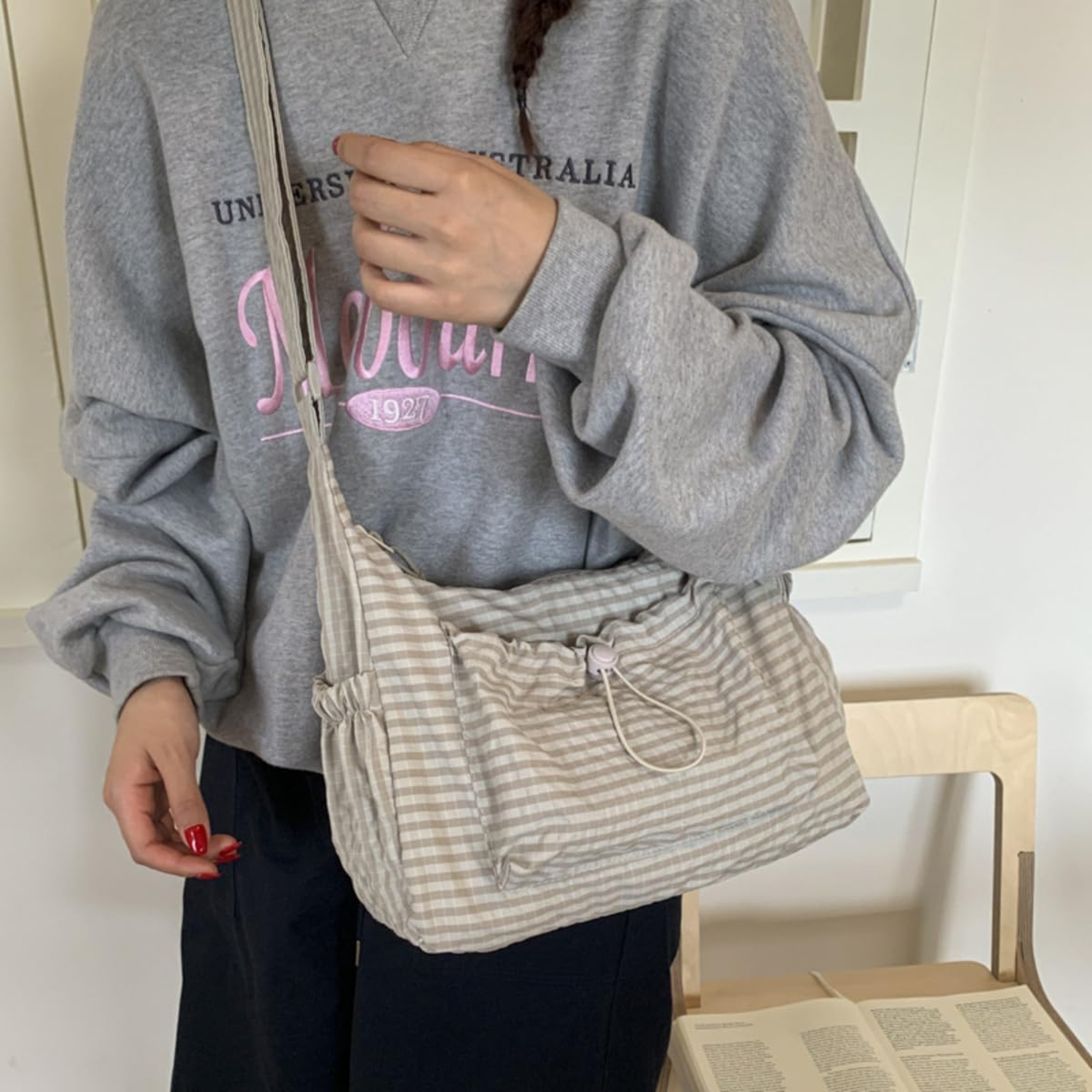Korean Plaid Crossbody Bag Lightweight Quilted Shoulder Tote for Everyday Style – view 4