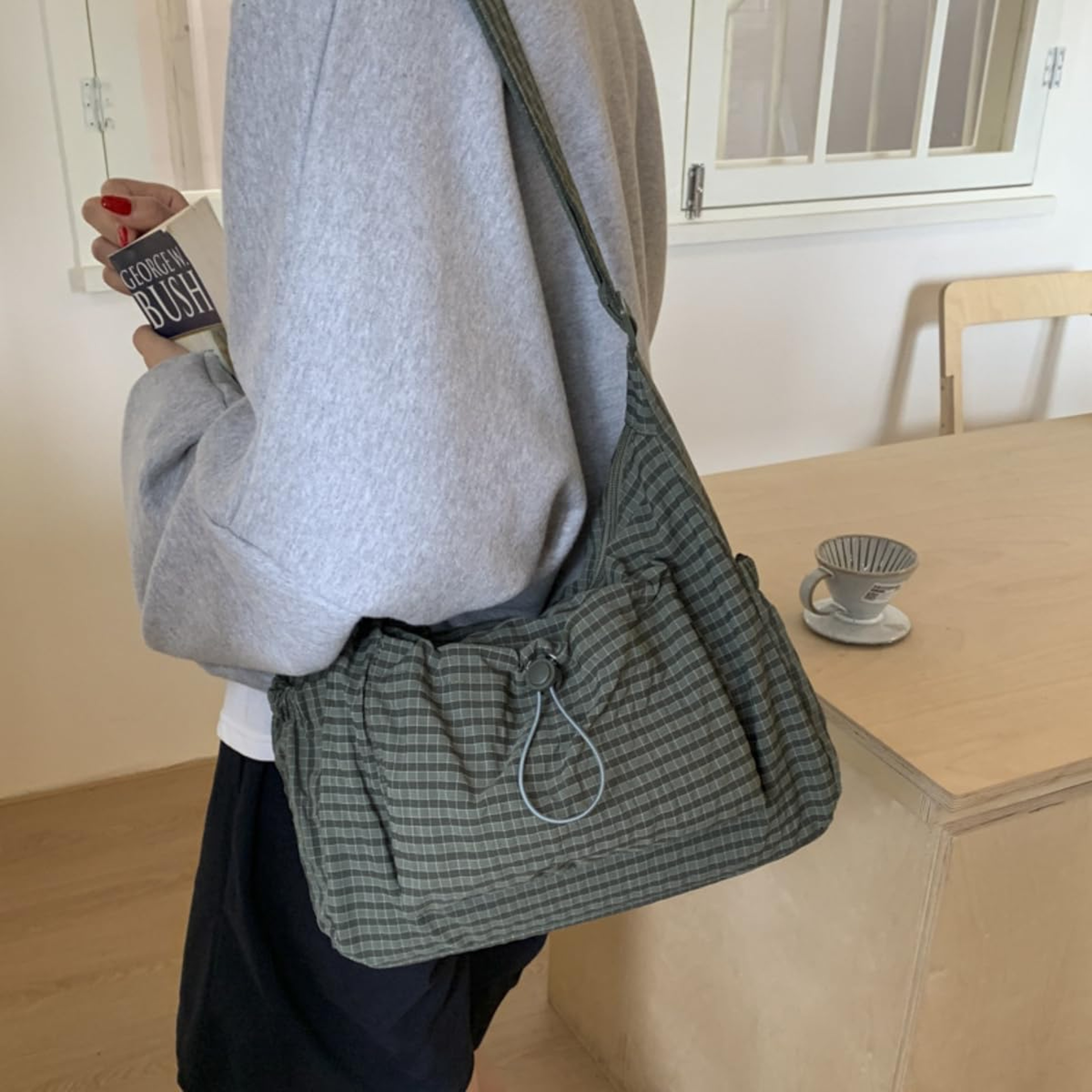 Korean Plaid Crossbody Bag Lightweight Quilted Shoulder Tote for Everyday Style – view 6