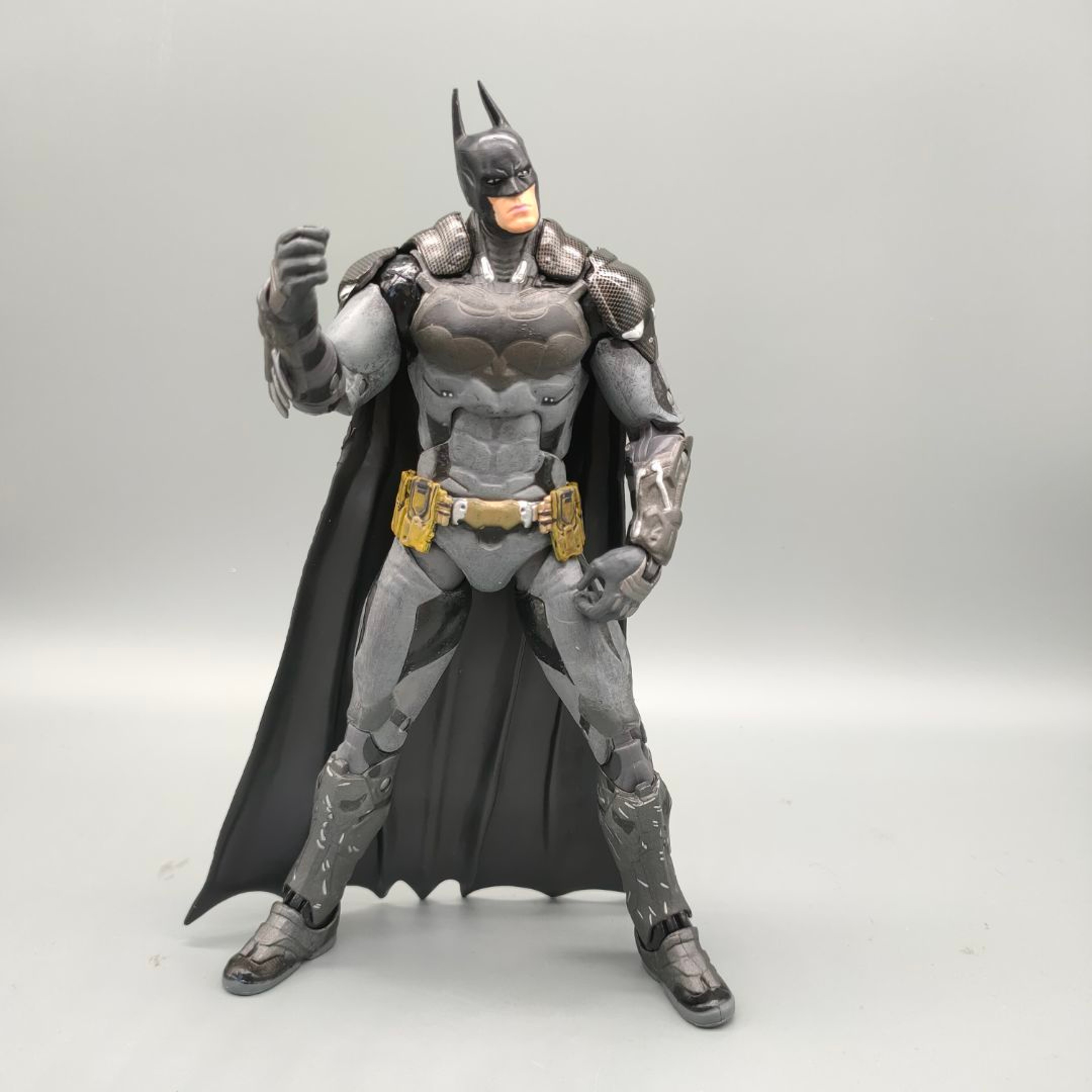 Batman Arkham Knight Armored Figure Collectible Superhero Action Figure – view 3
