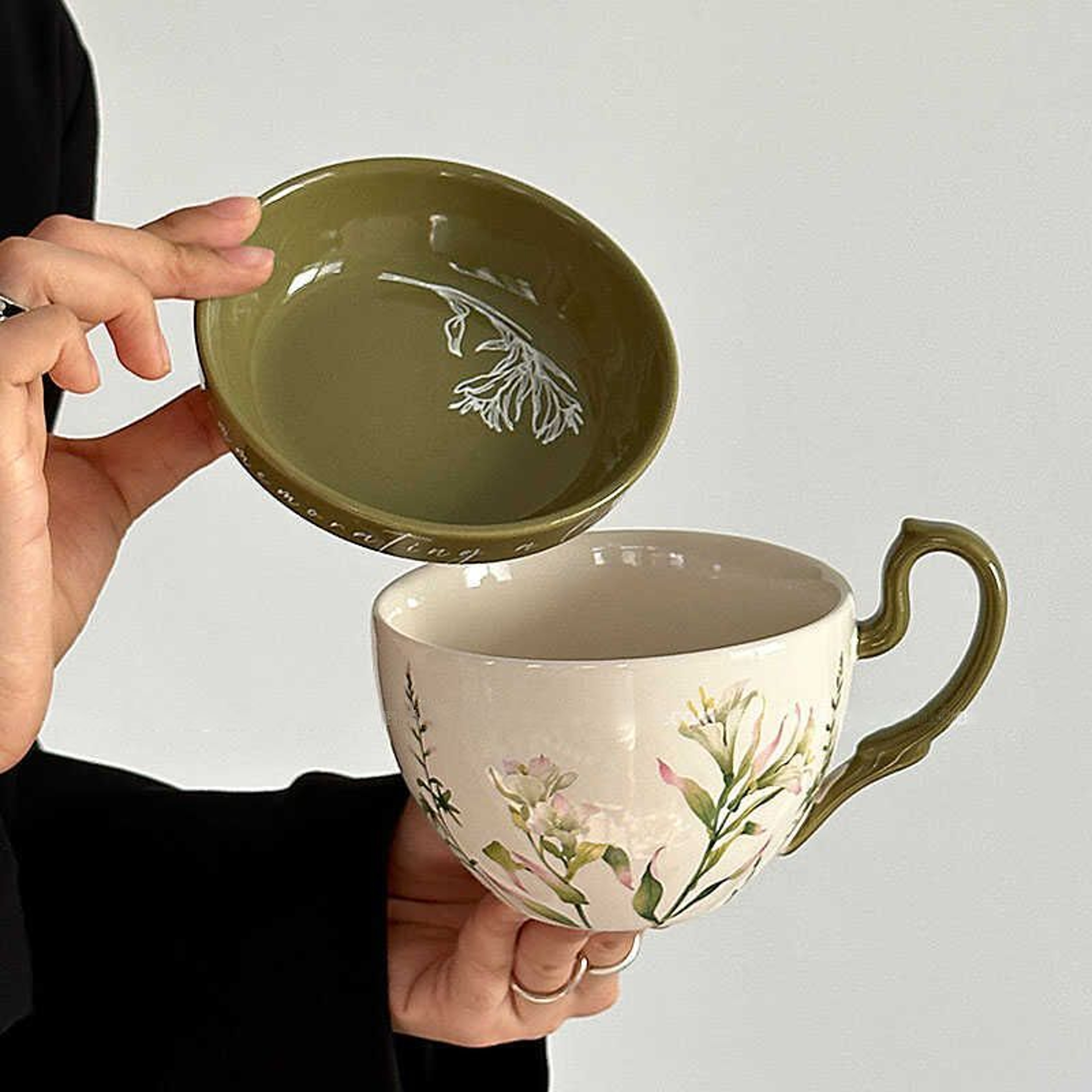 Vintage Ceramic Breakfast Cup Set with Lid & Saucer Large Capacity Retro Coffee Mug – view 4