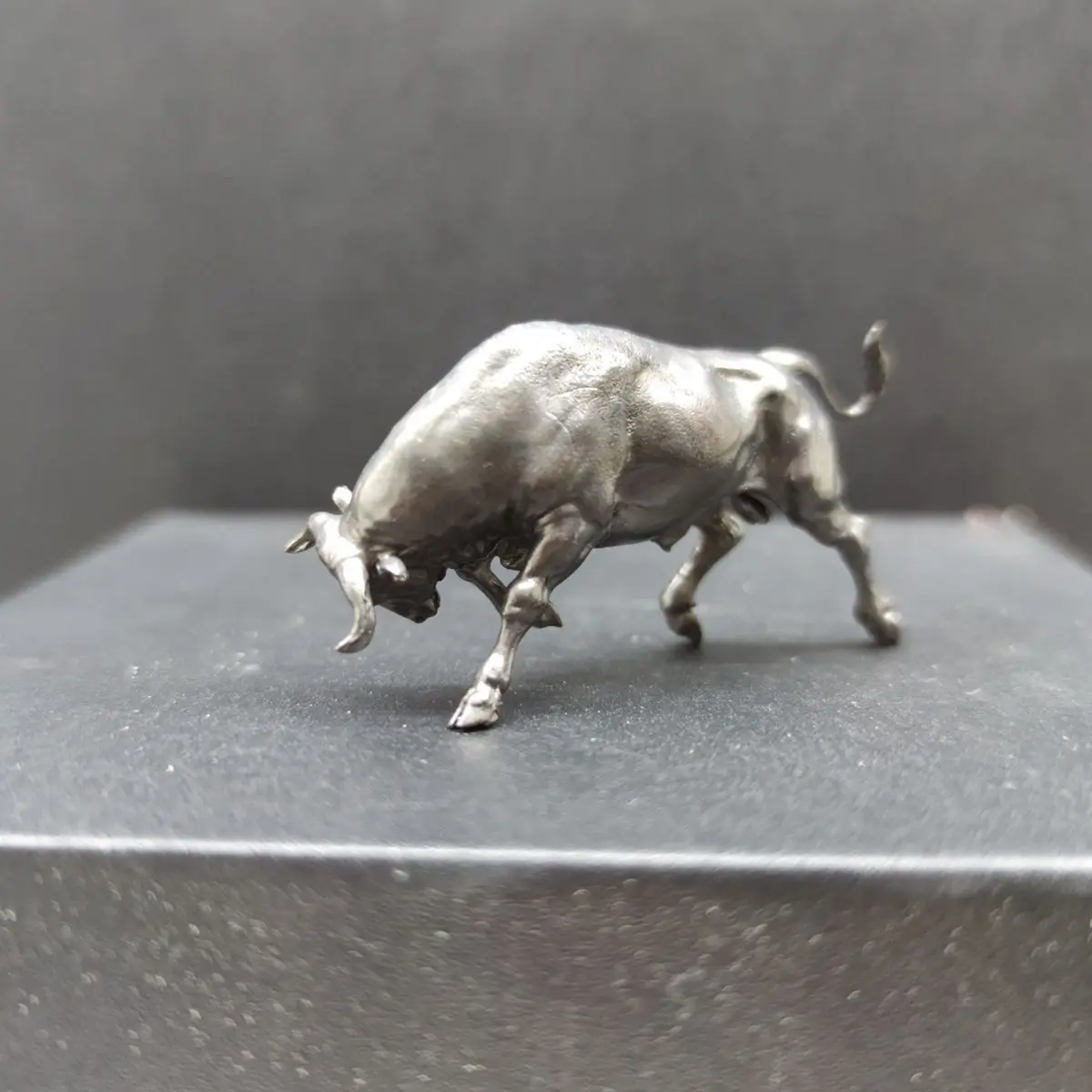 Pure Copper Lucky Bull Figurine Mini Wall Street Bull Statue Decor for Wealth & Success – view 5