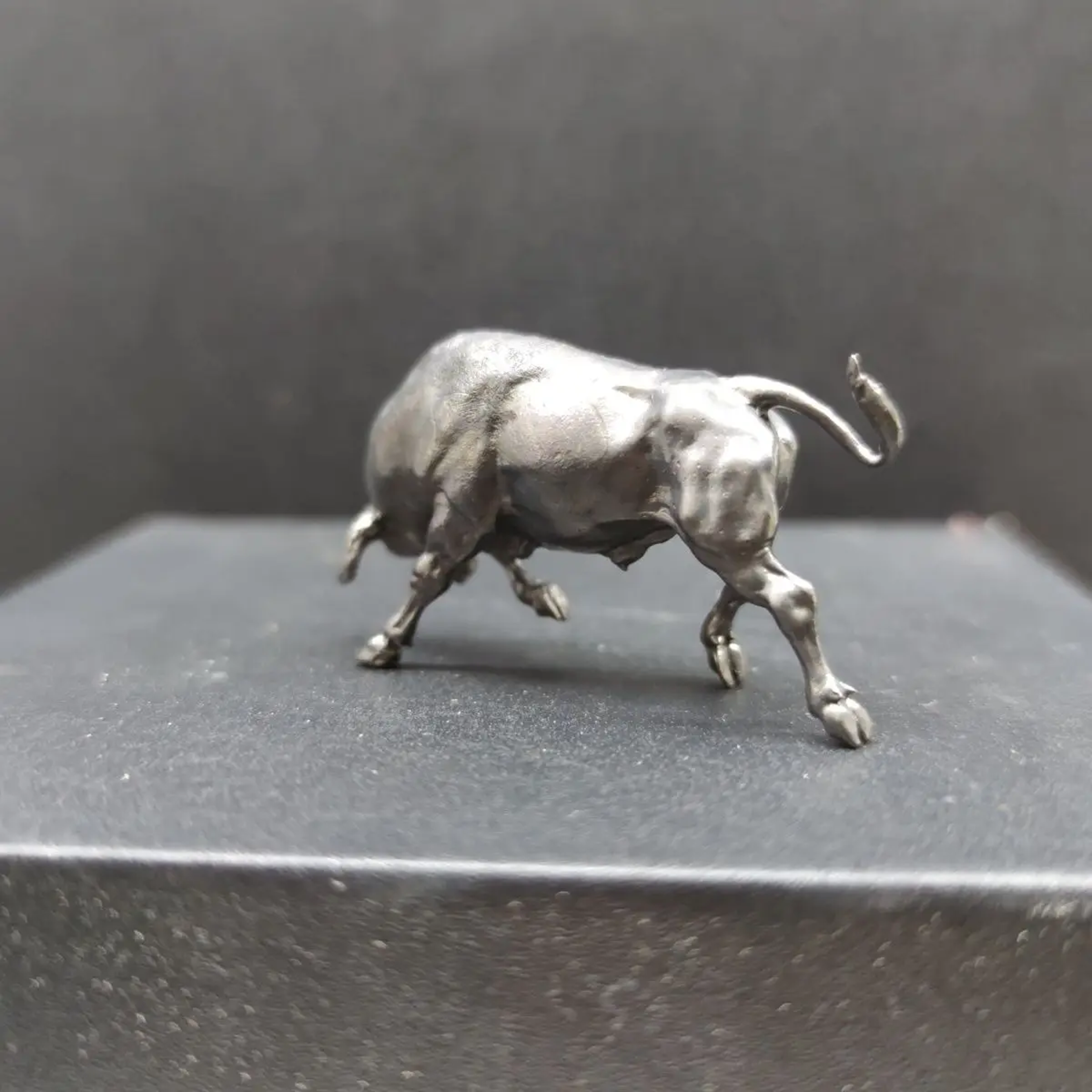 Pure Copper Lucky Bull Figurine Mini Wall Street Bull Statue Decor for Wealth & Success – view 6