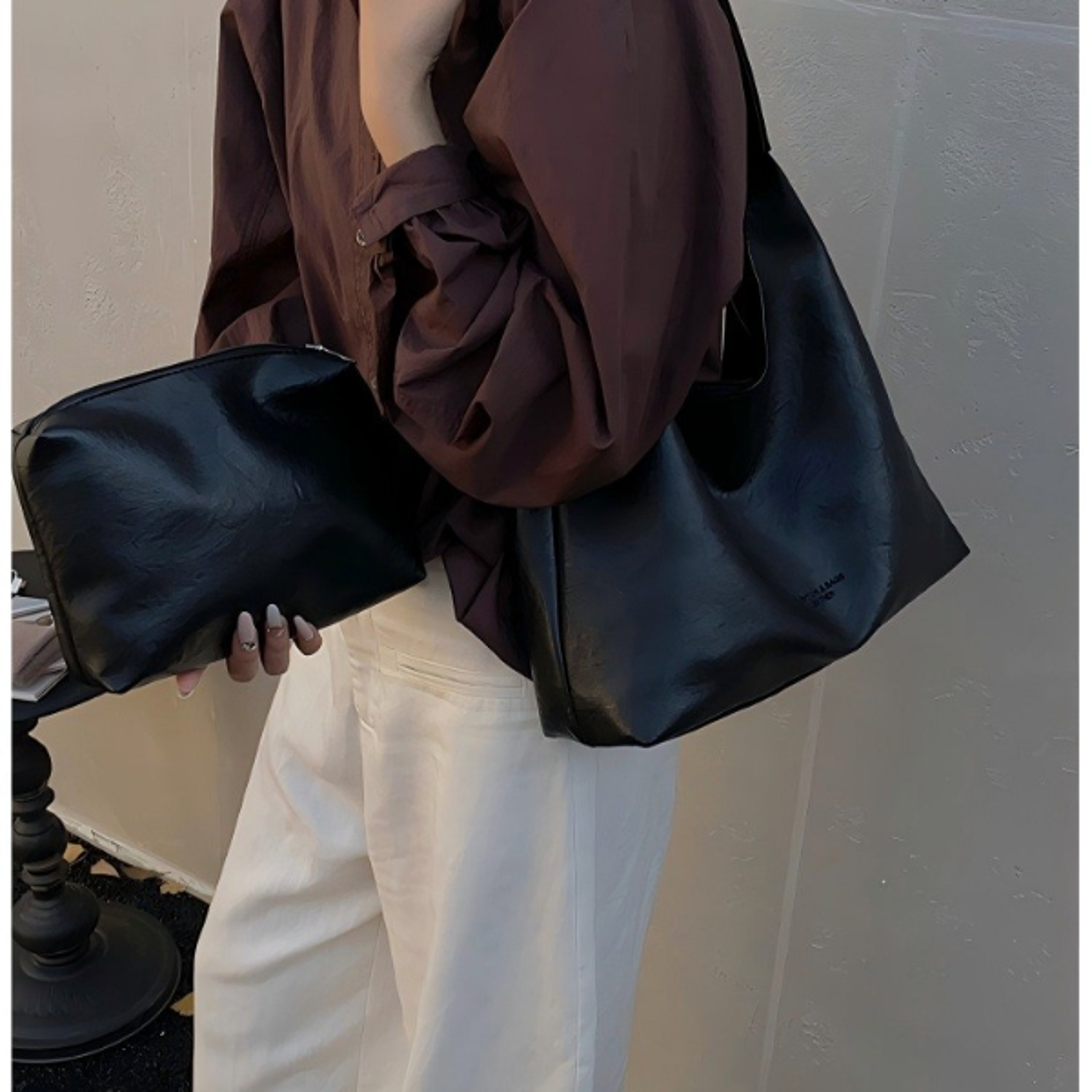 Retro Large Tote Bag for Women Minimalist Everyday Shoulder Carryall