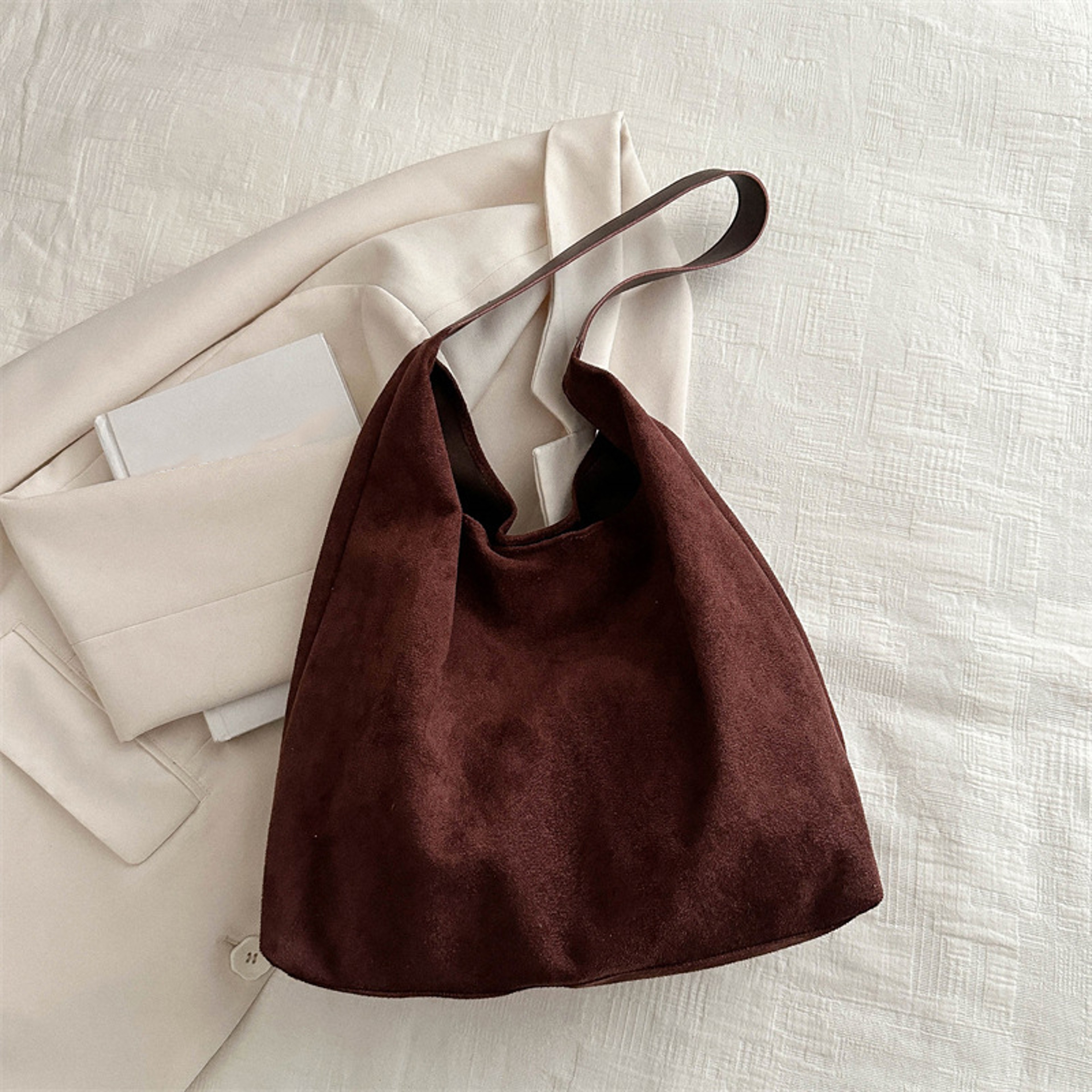Vintage Suede Tote Bag Large Capacity Shoulder Handbag For Everyday Commuting 5