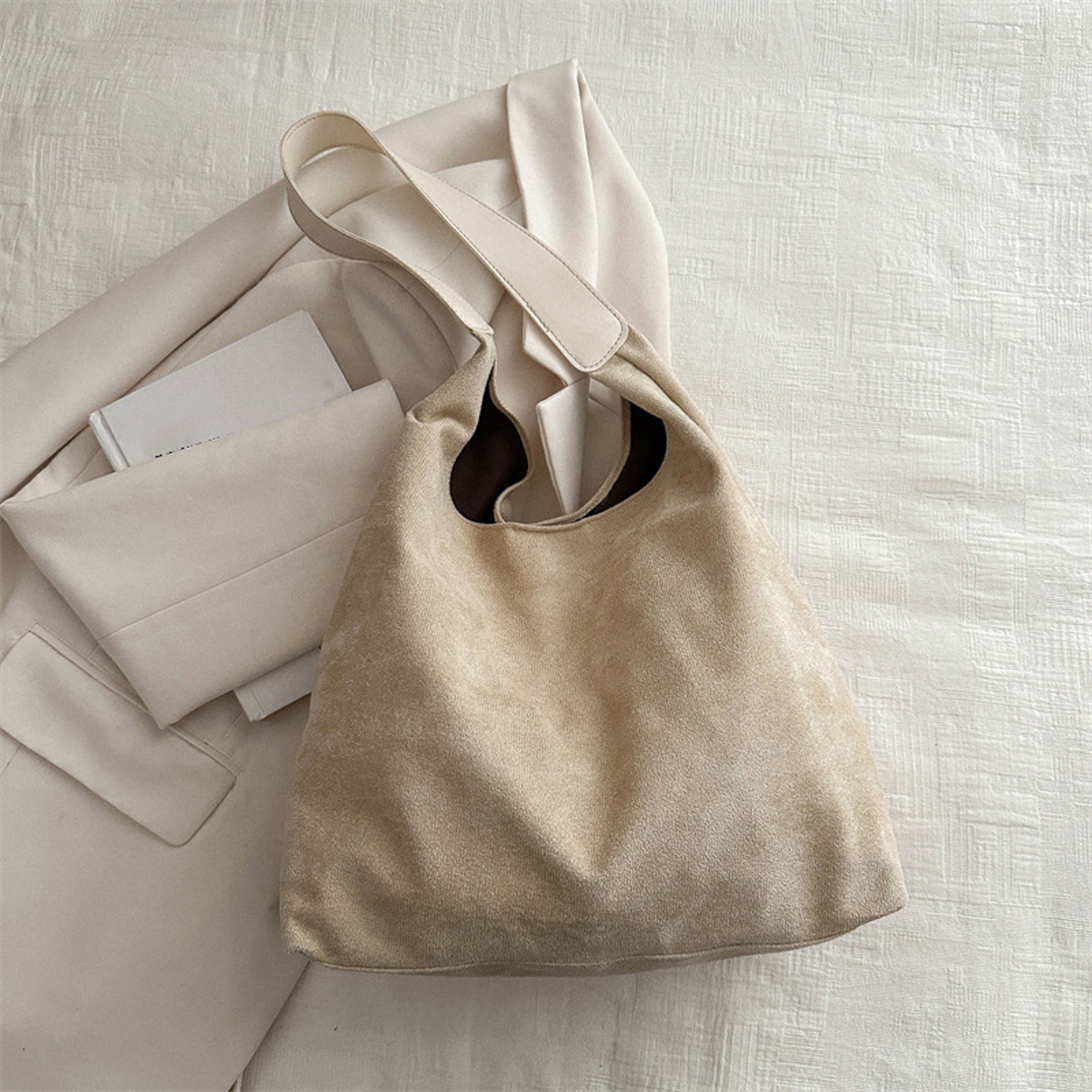 Vintage Suede Tote Bag Large Capacity Shoulder Handbag For Everyday Commuting 6