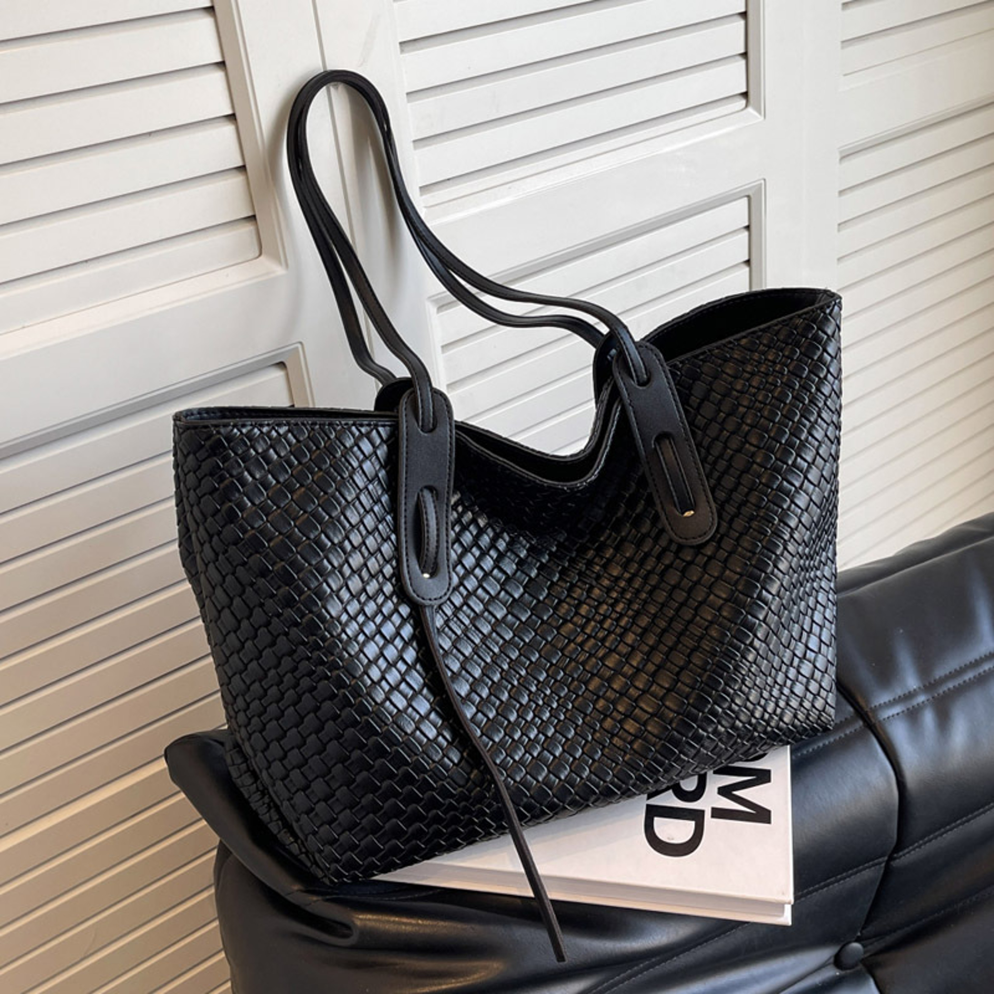 Retro Knitted Tote Bag for Women Lightweight woven tote bag for Everyday Style – view 3