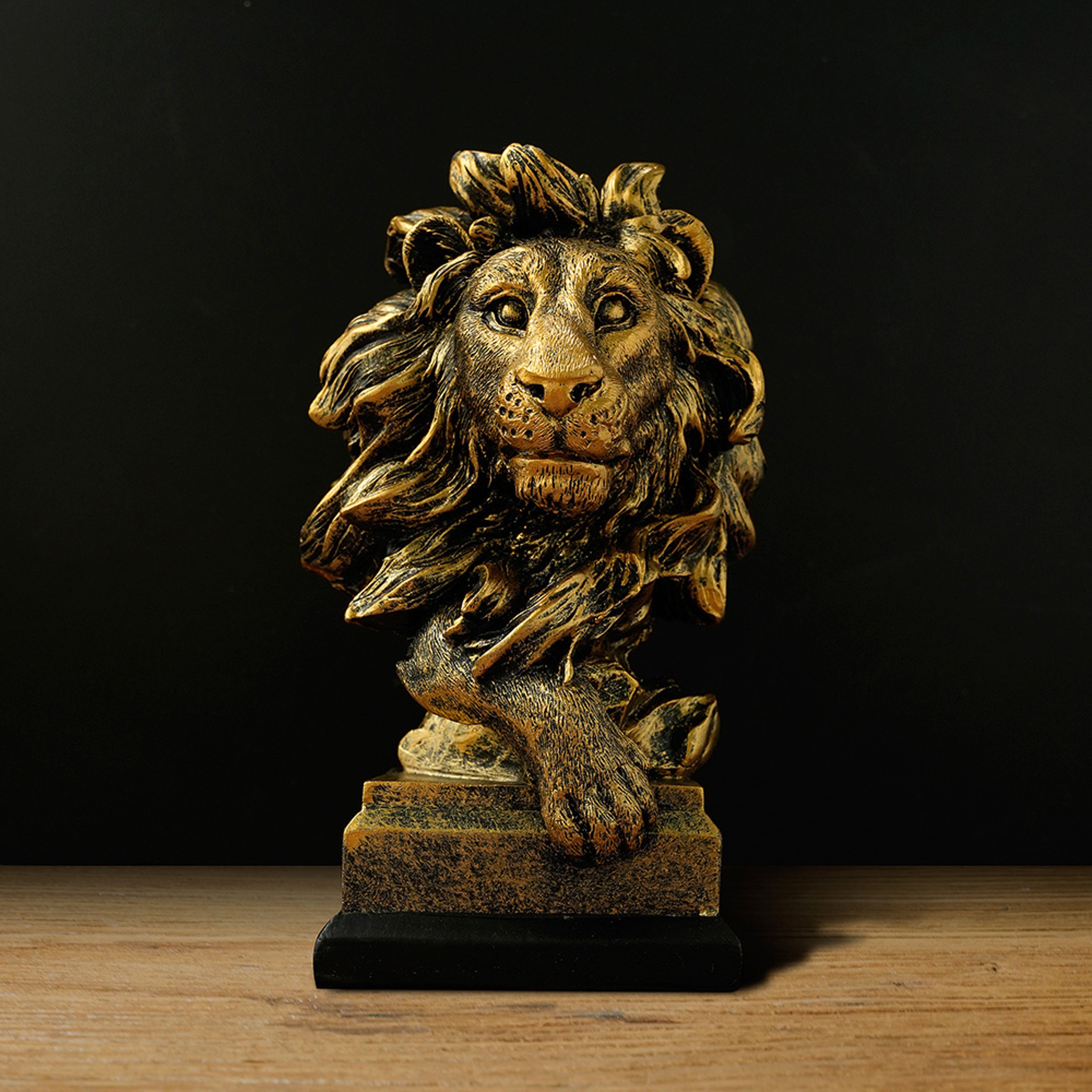 Majestic Lion Statue Resin Decor Powerful Animal Sculpture for Home Office Display – view 1