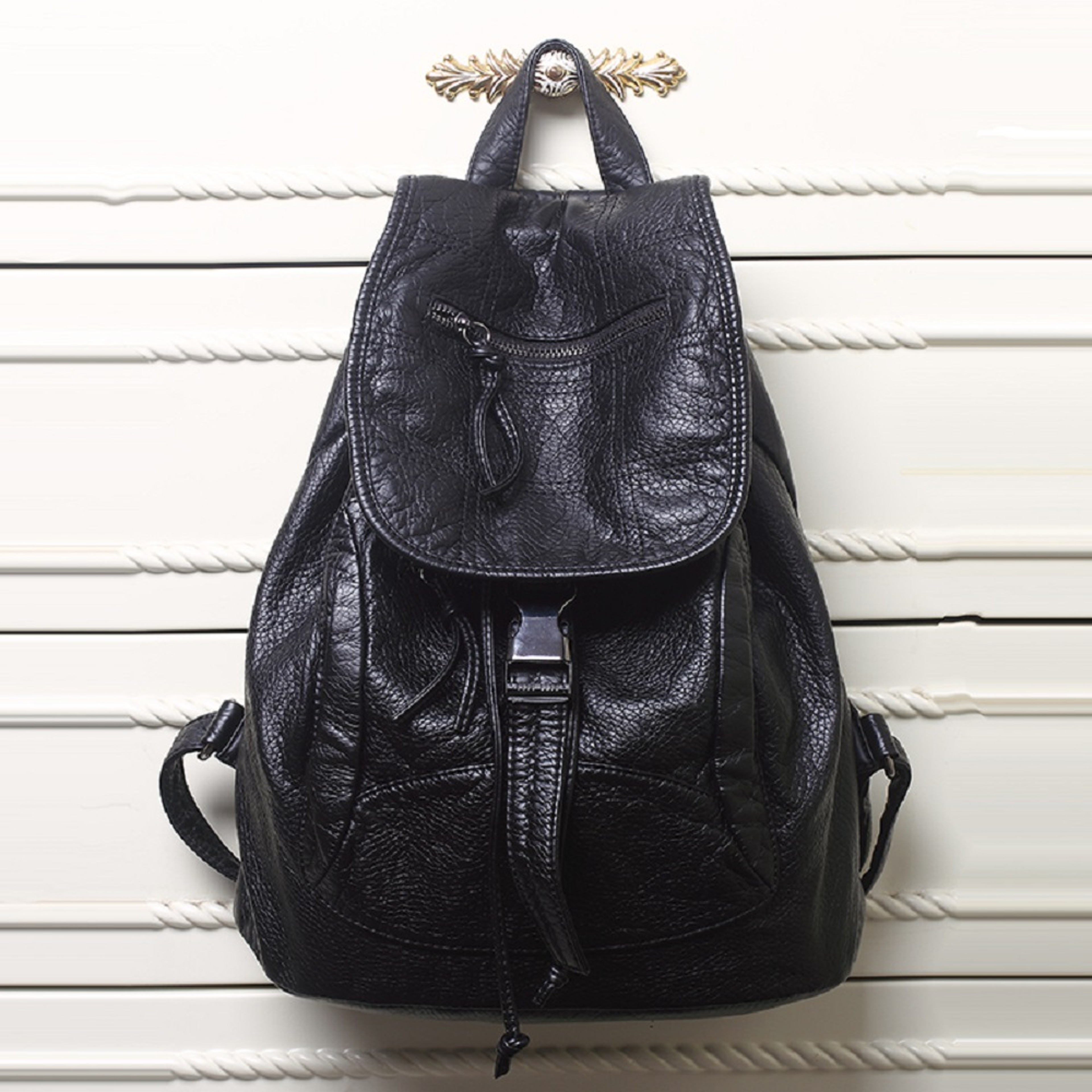 Vintage PU Leather Backpack Stylish Travel Laptop Bag For Everyday Carry 0