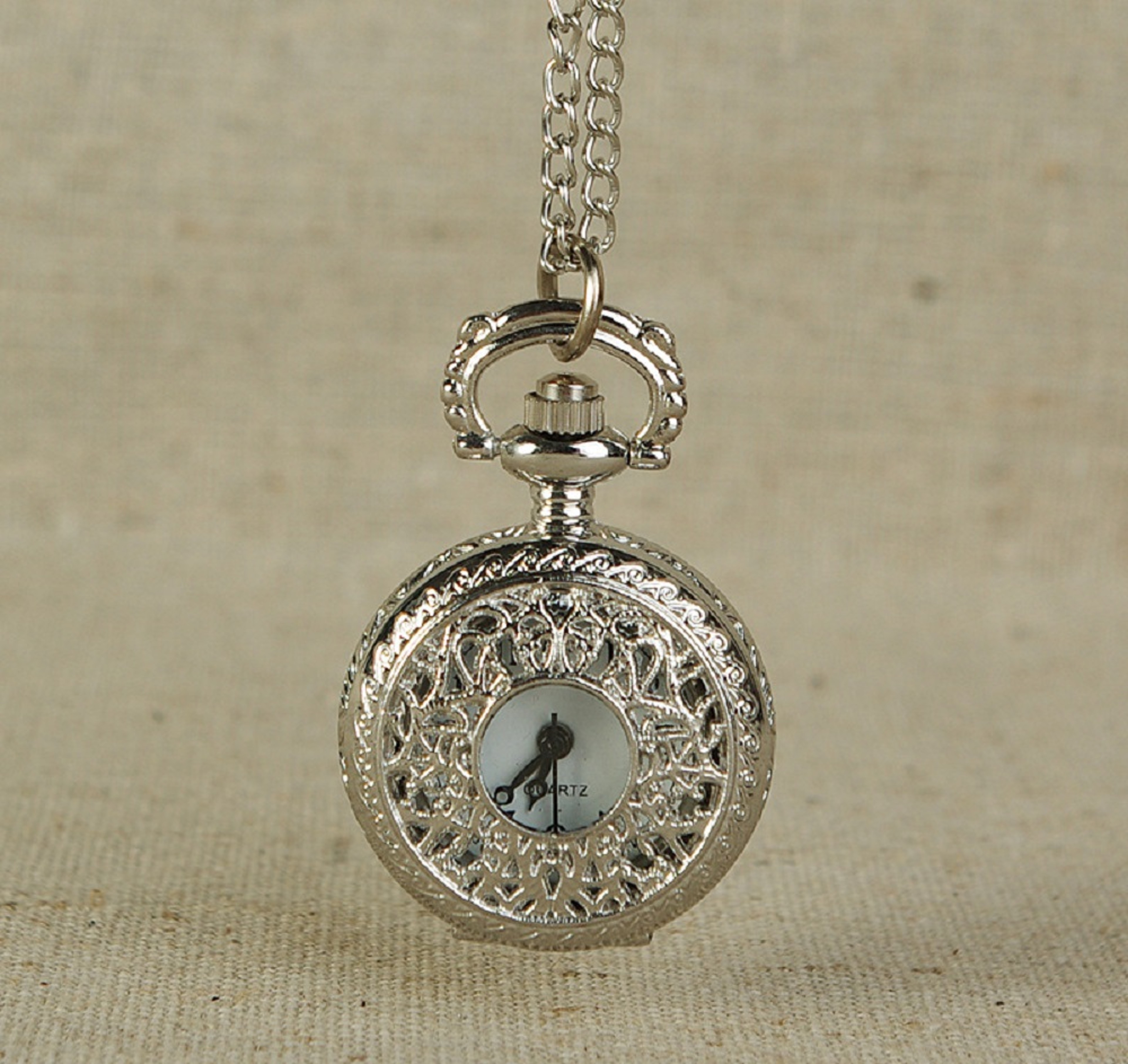 Vintage Floral Pocket Watch Necklace for Women Quartz Pendant Timepiece – view 4