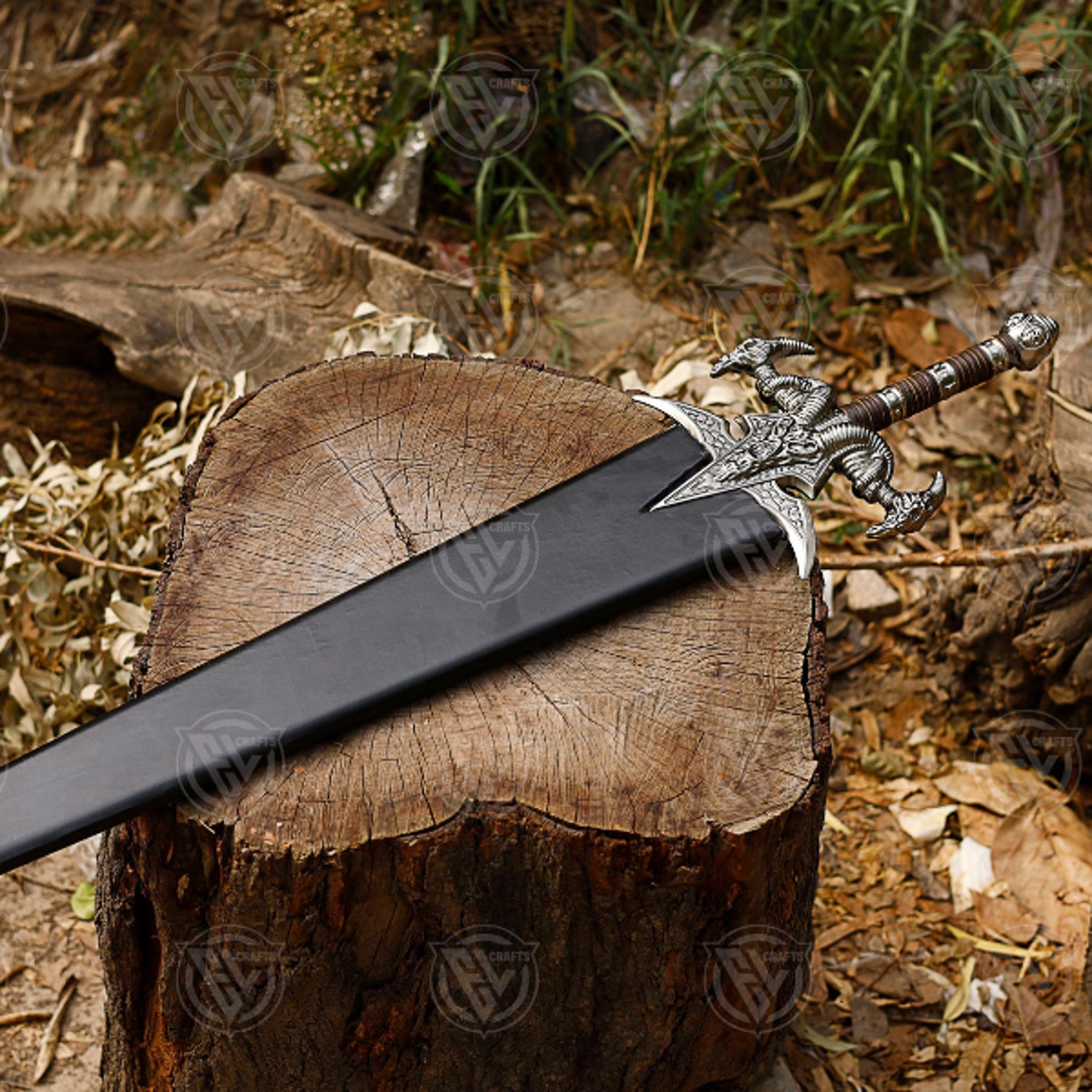 World Of Warcraft Frost Mourne Replica Sword  Handcrafted Metal Lich King Cosplay Collectible 1