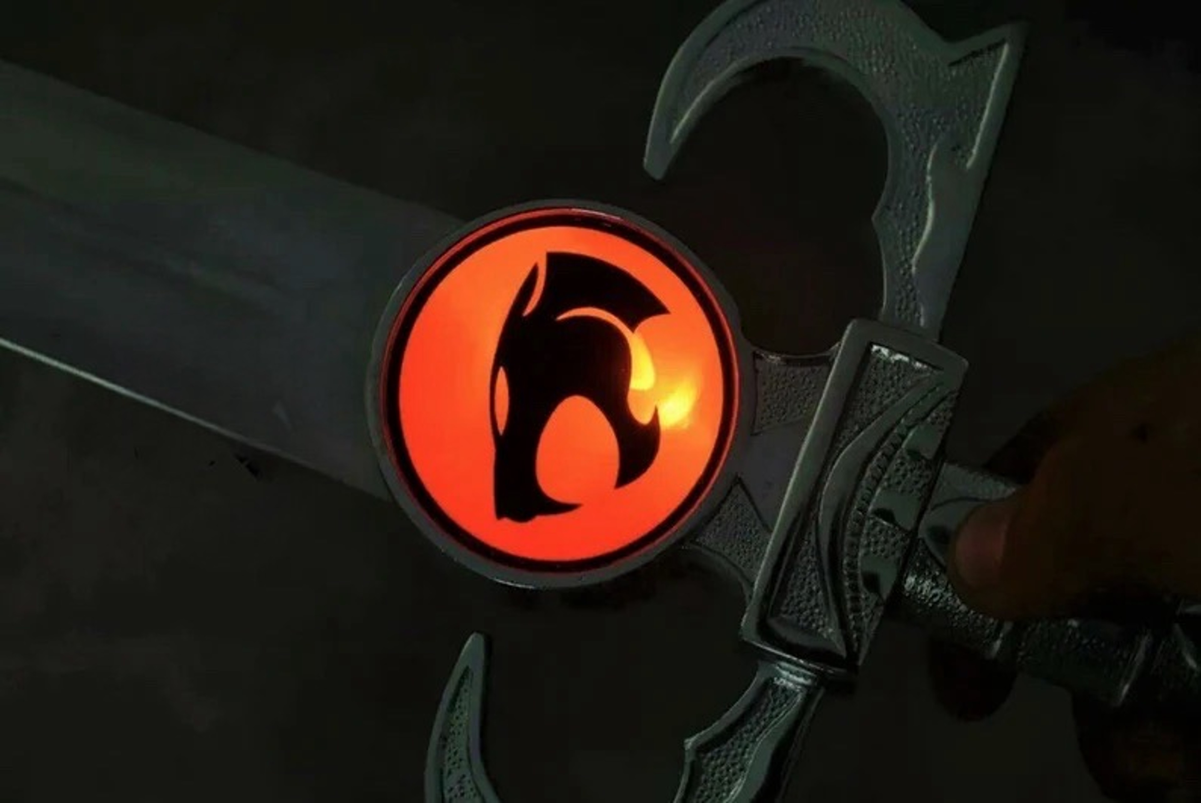Fully Handmade Thundercat Sword, Stainless Steel Sword of Omens Deluxe The Lion O SWORD with Leather Sheath – view 5