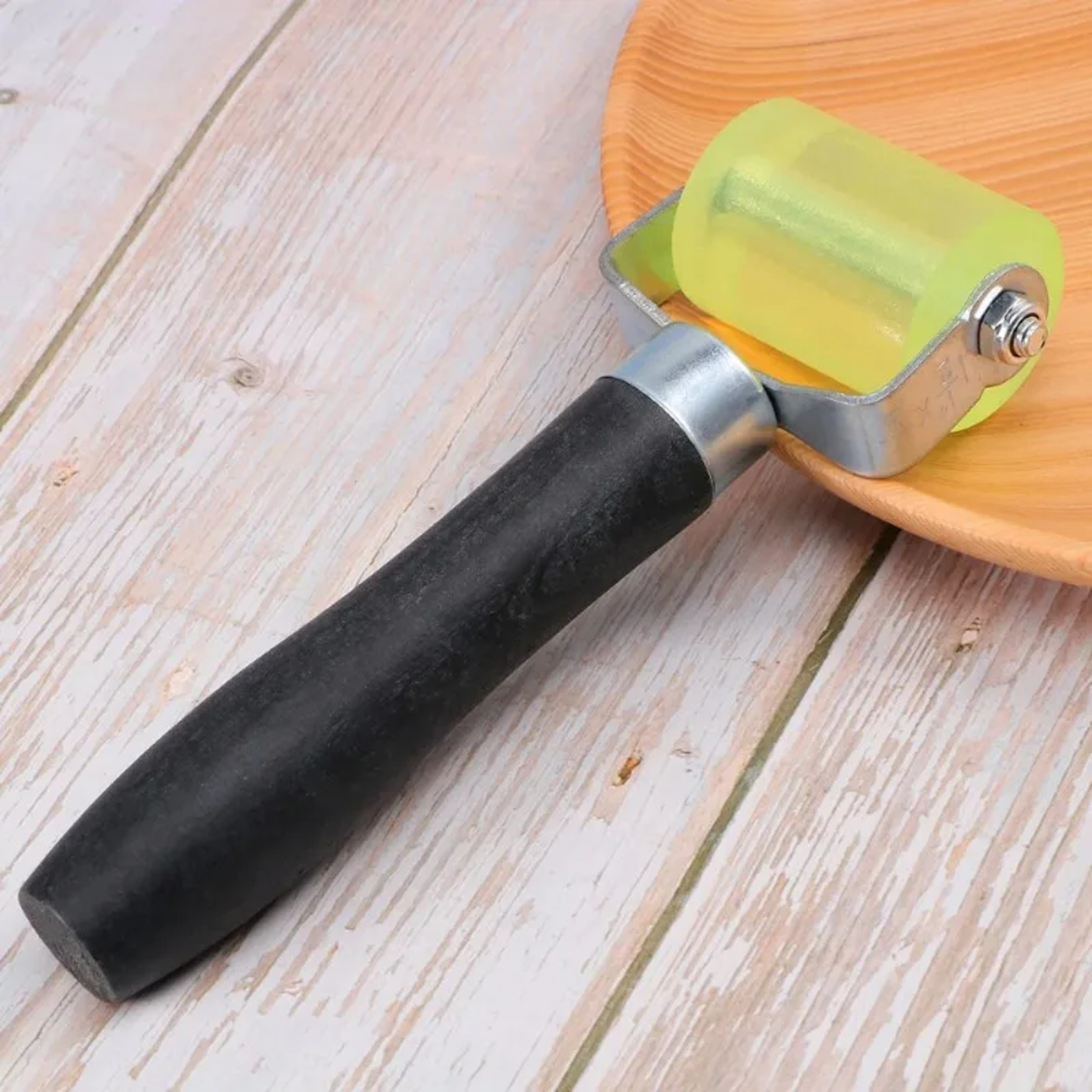 Rubber Seam Roller for Wallpaper & Car Sound Deadener - Mural Pressure Roller for Smooth Application – view 1