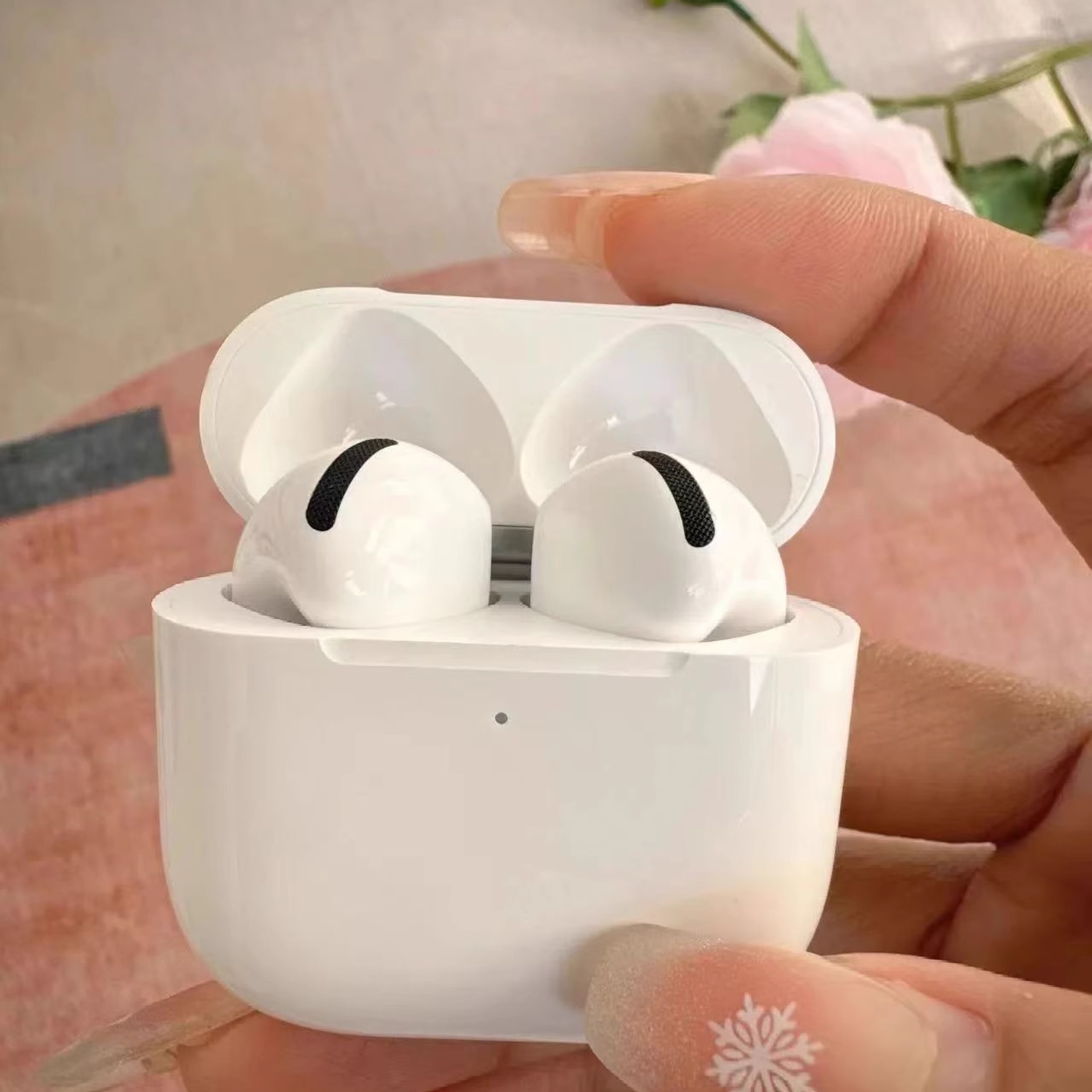 Wireless Bluetooth Earphones HiFi Sound, Low Latency, Sport Design, Compatible with All Devices – view 2