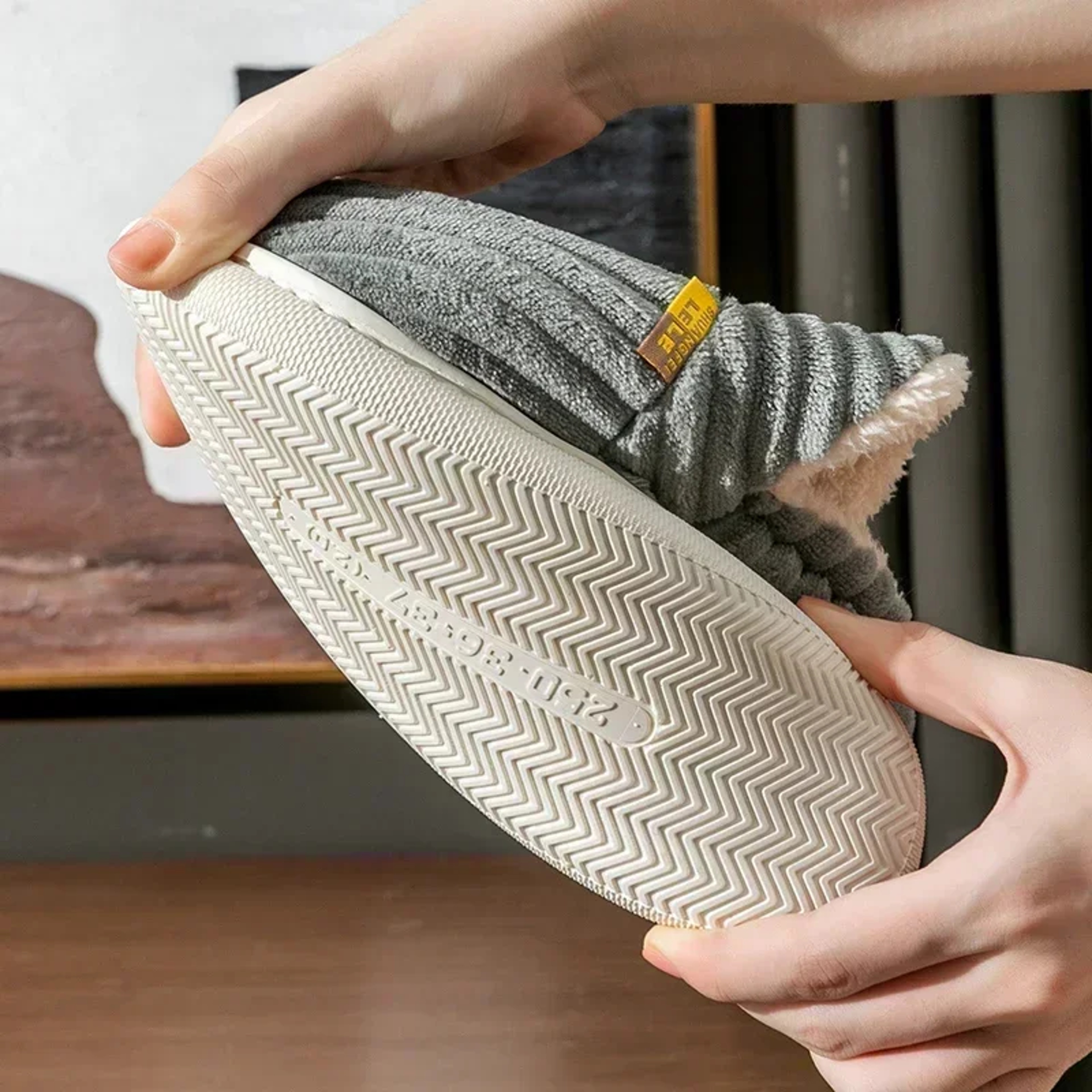 Cozy Plush Fur Slippers For Men  Women Soft Sole Winter Slides For Indoor Comfort 3