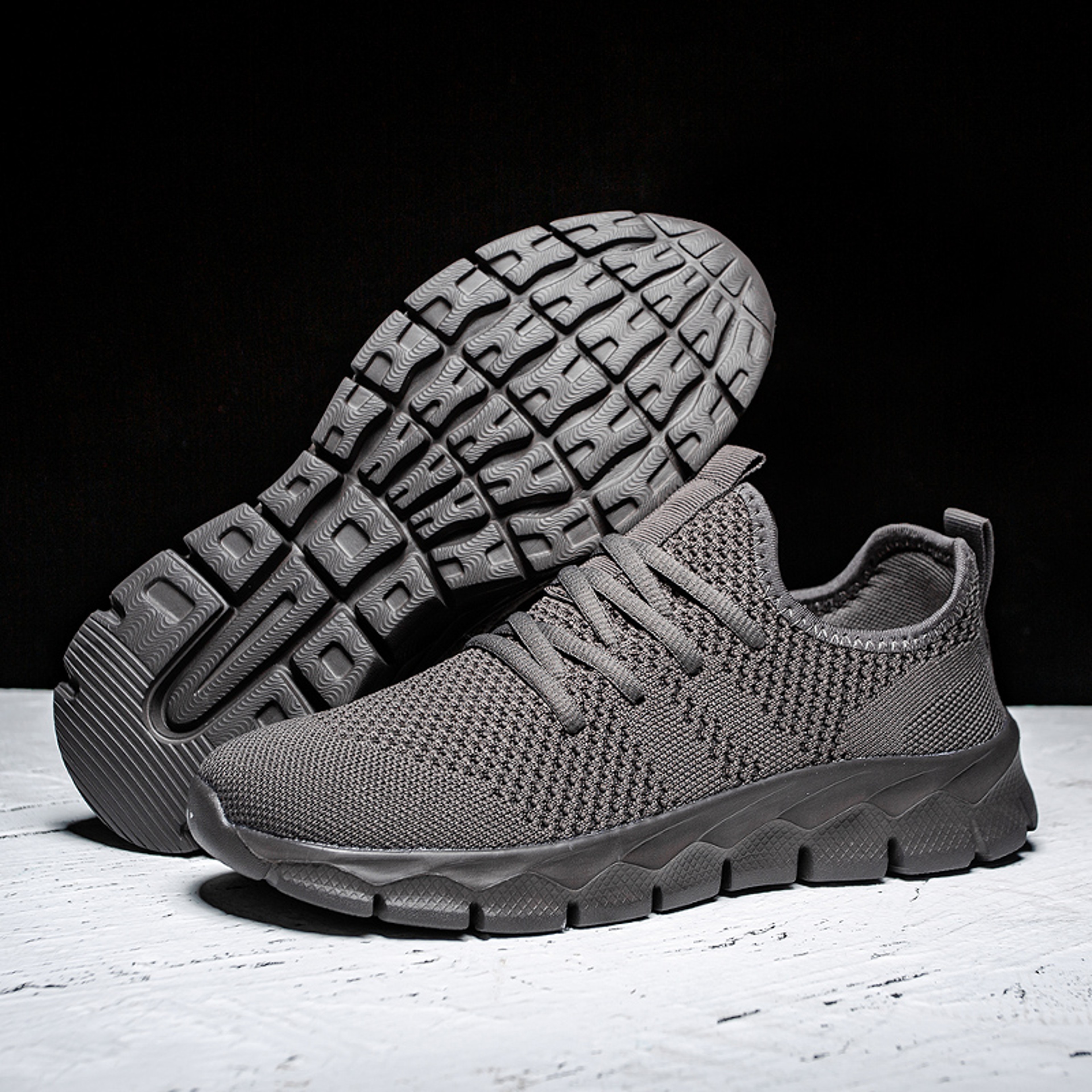 Mens Lightweight Breathable Running Shoes Plus Size Casual Sports Footwear for All Seasons – view 4