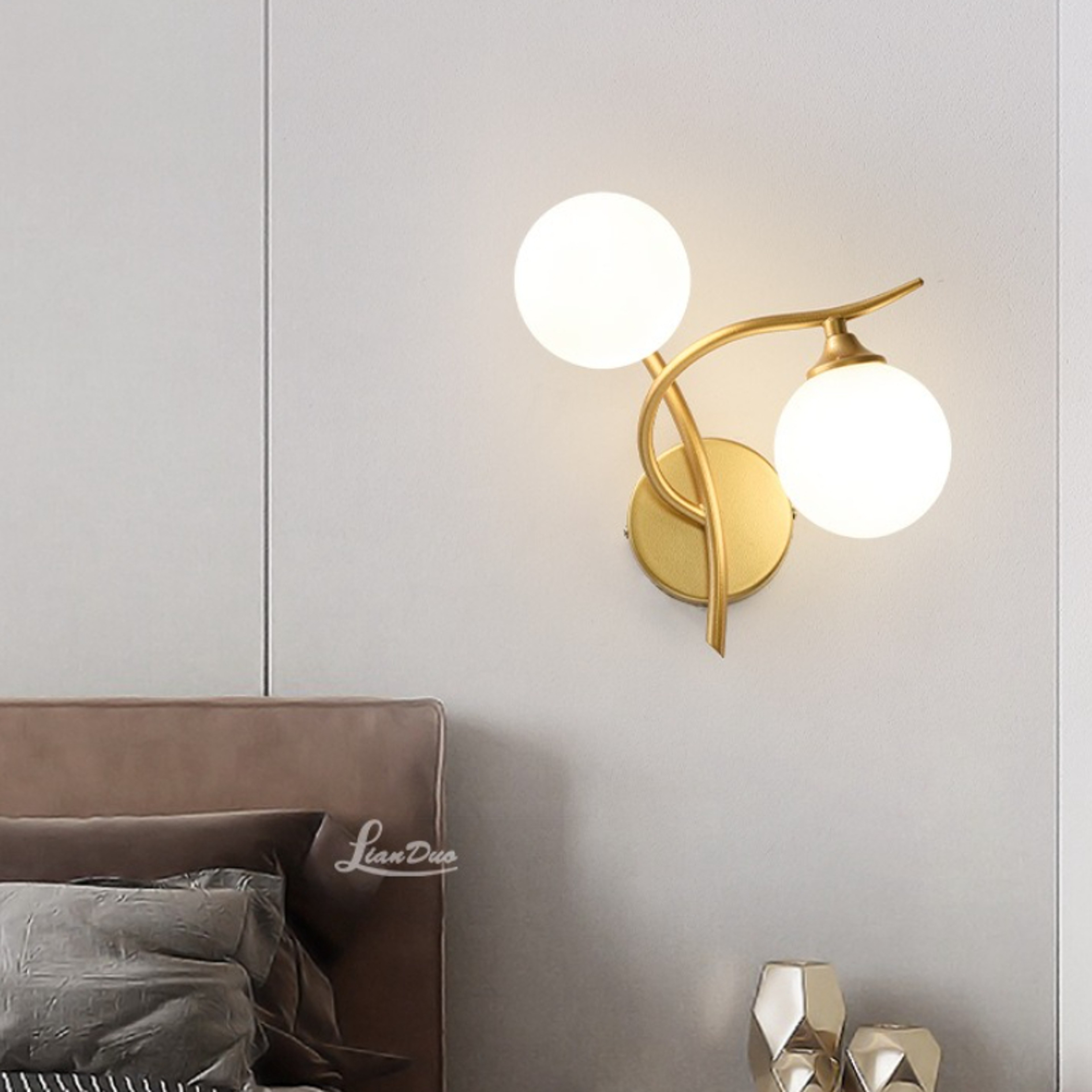 Nordic Wall Lamp Glass Ball Design Modern Bedside Wall Light – view 3