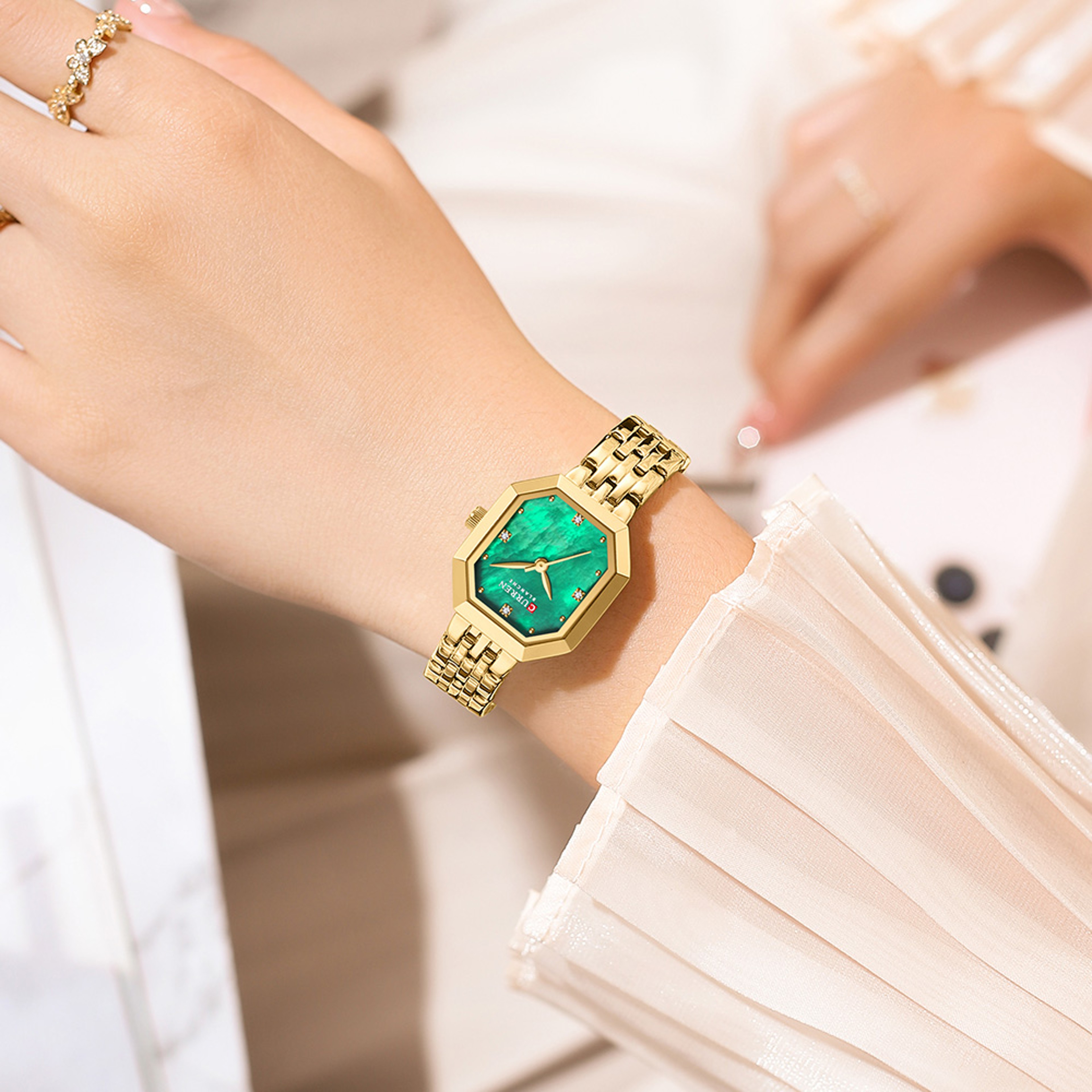 Square Stainless Steel Ladies Watch Elegant Fashion Wristwatch 4