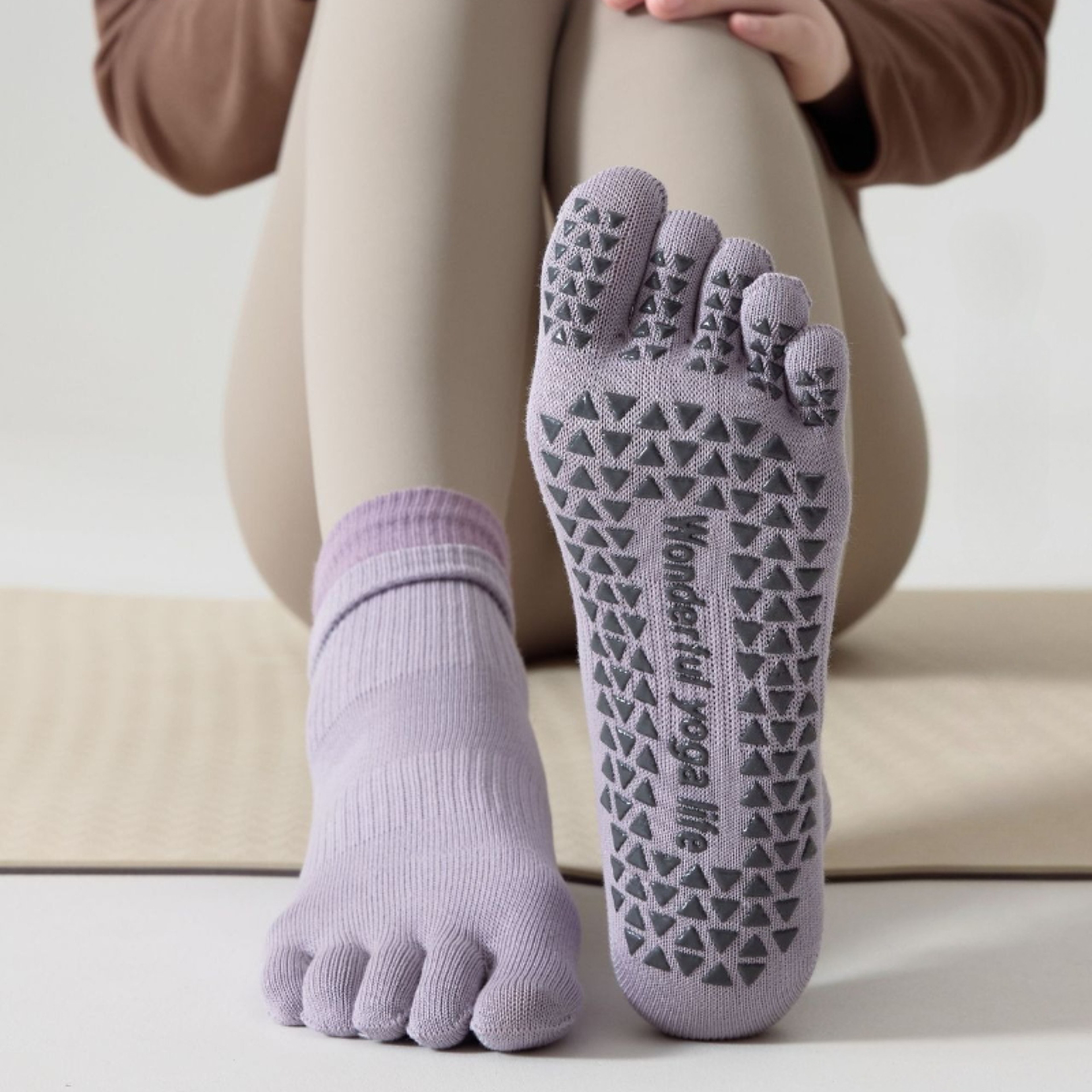 Five Toe Yoga Socks for Women Non Slip Grip Pilates Socks with Breathable Cotton Comfort – view 2