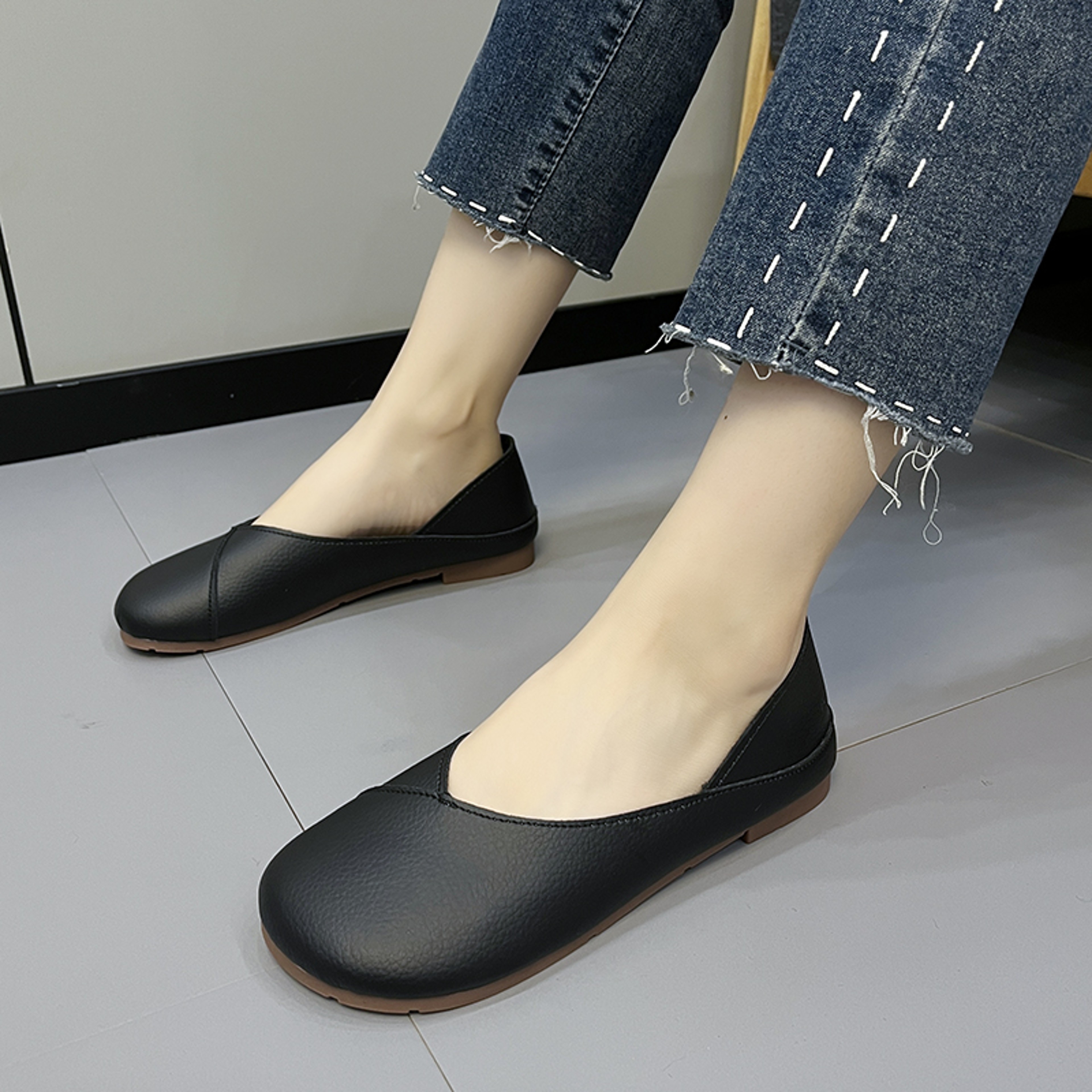 Comfortable Womens Slip On Loafers Round Toe Ballet Flats for Work and Everyday Wear – view 9