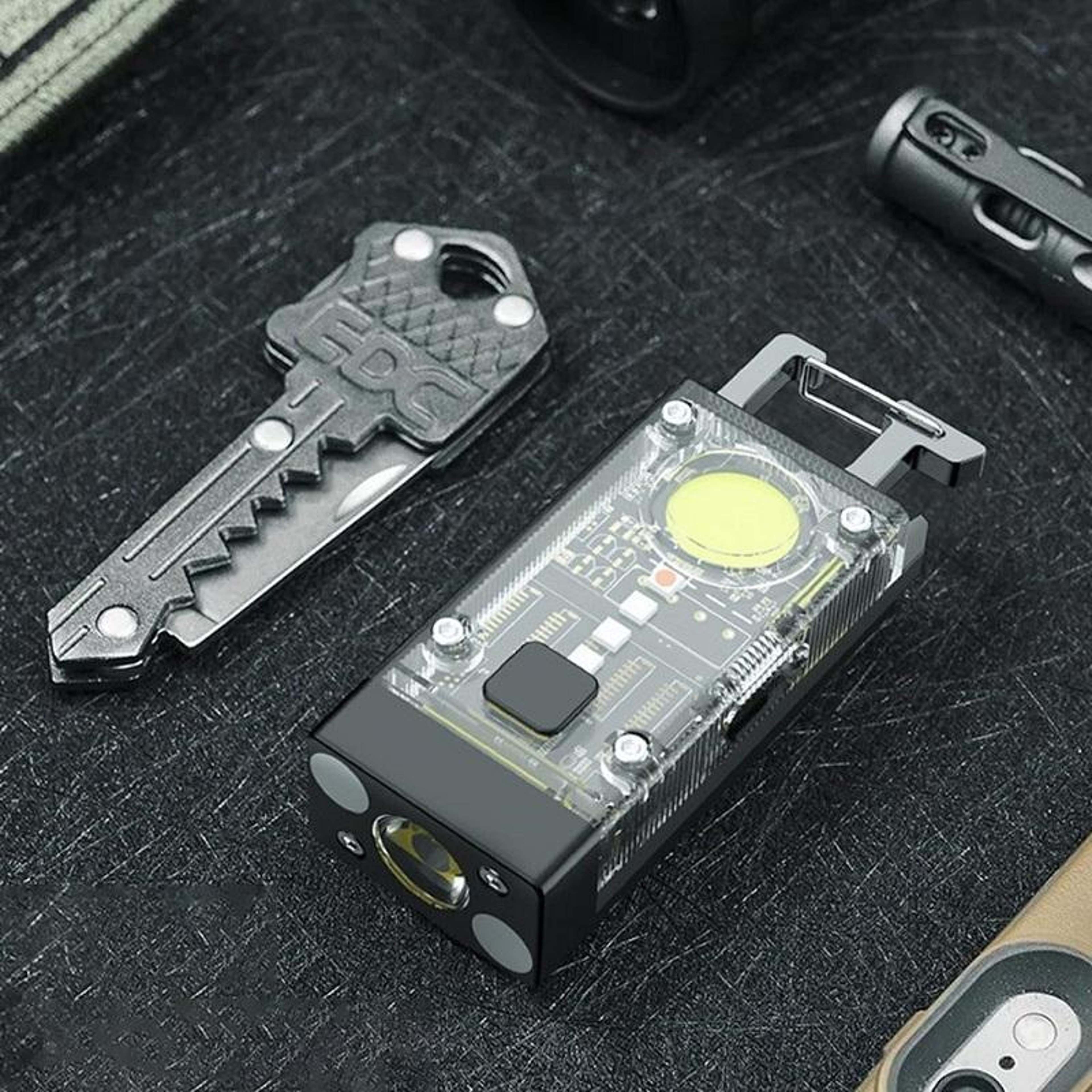 Solar Powered Mini Keychain LED Light For Camping  Outdoors 3
