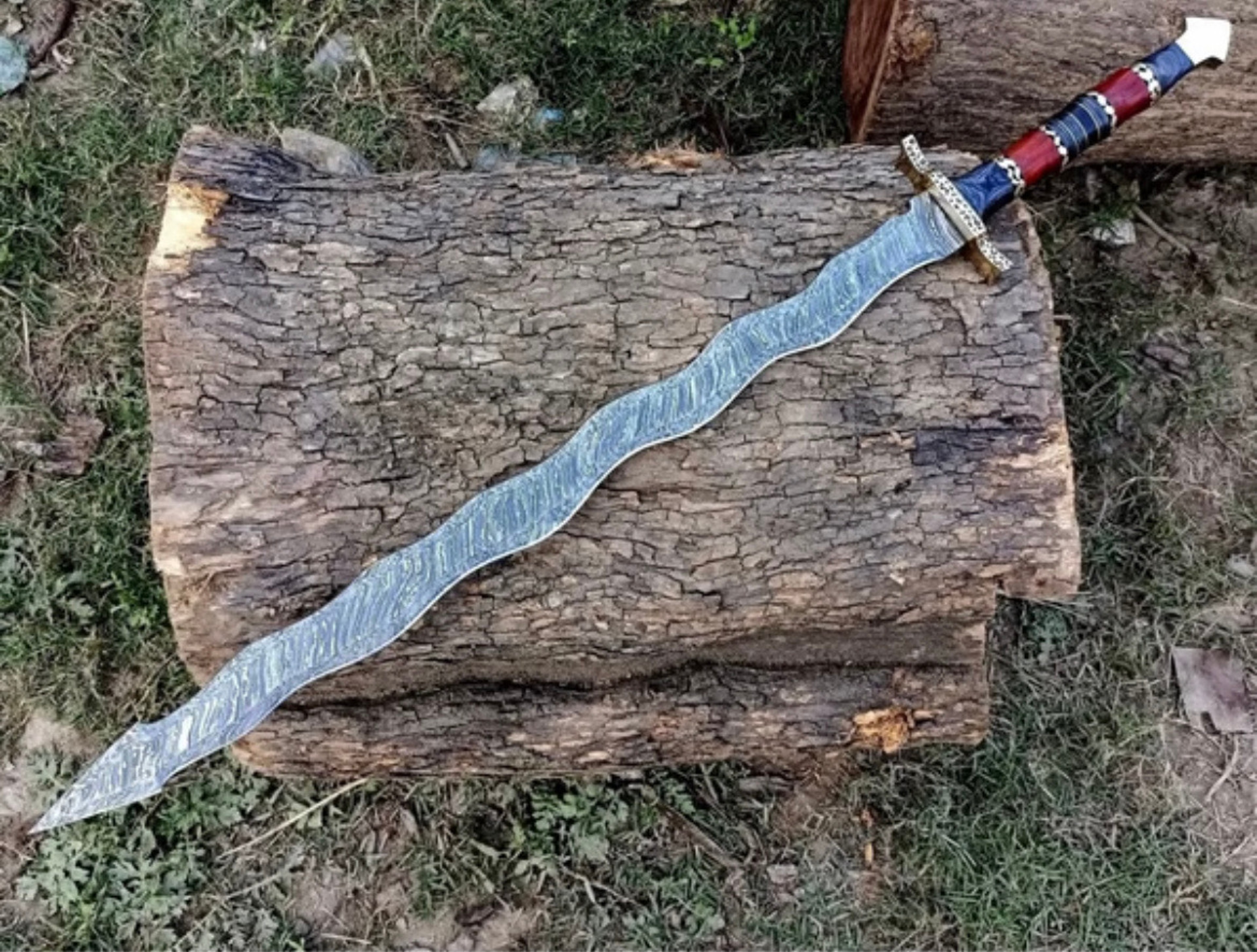 Custom Handmade Damascus Steel Double Edge Hunting Sword. – view 3