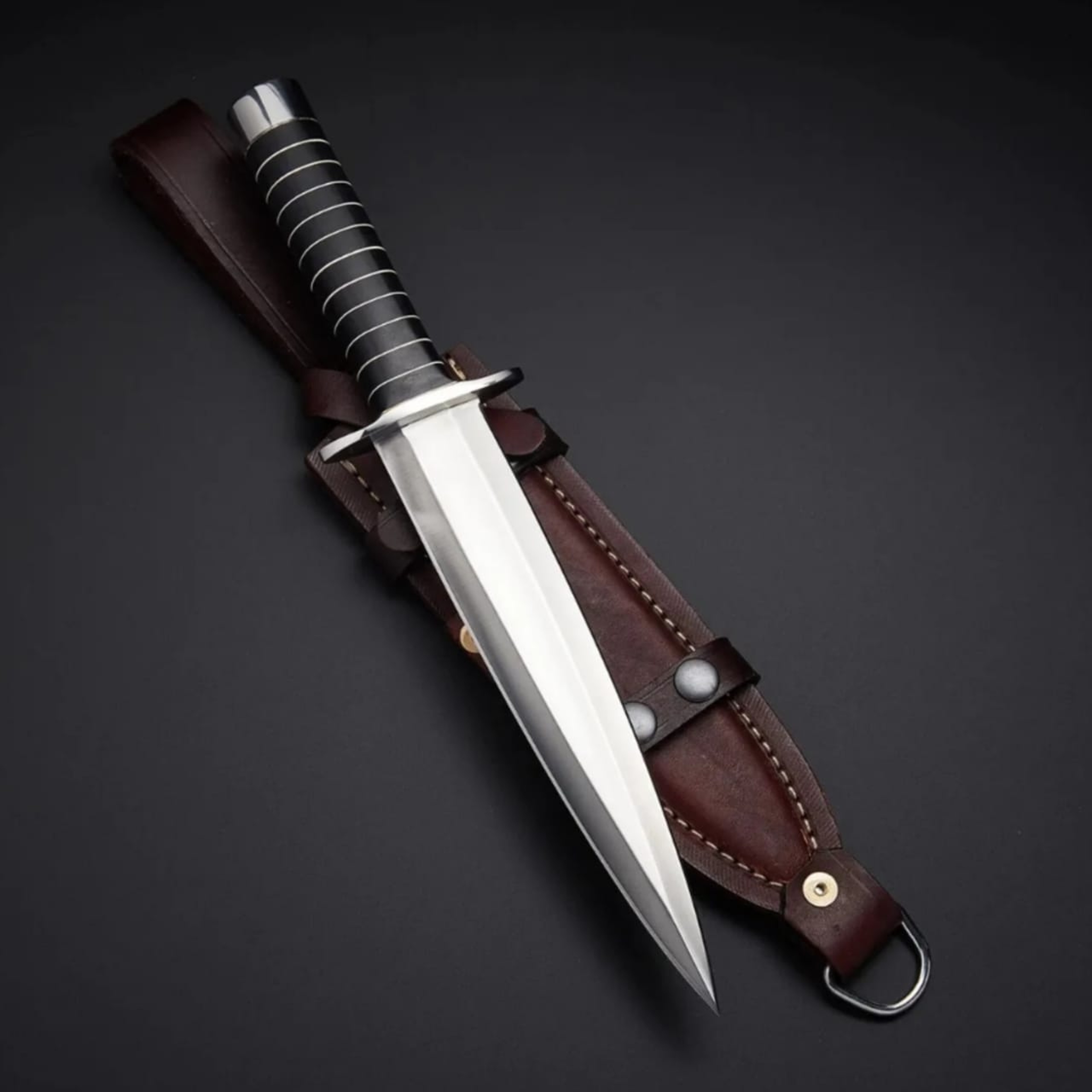 Custom Handmade D2 Steel Hunting Bowie Dagger Knife with Leather Sheath – view 1