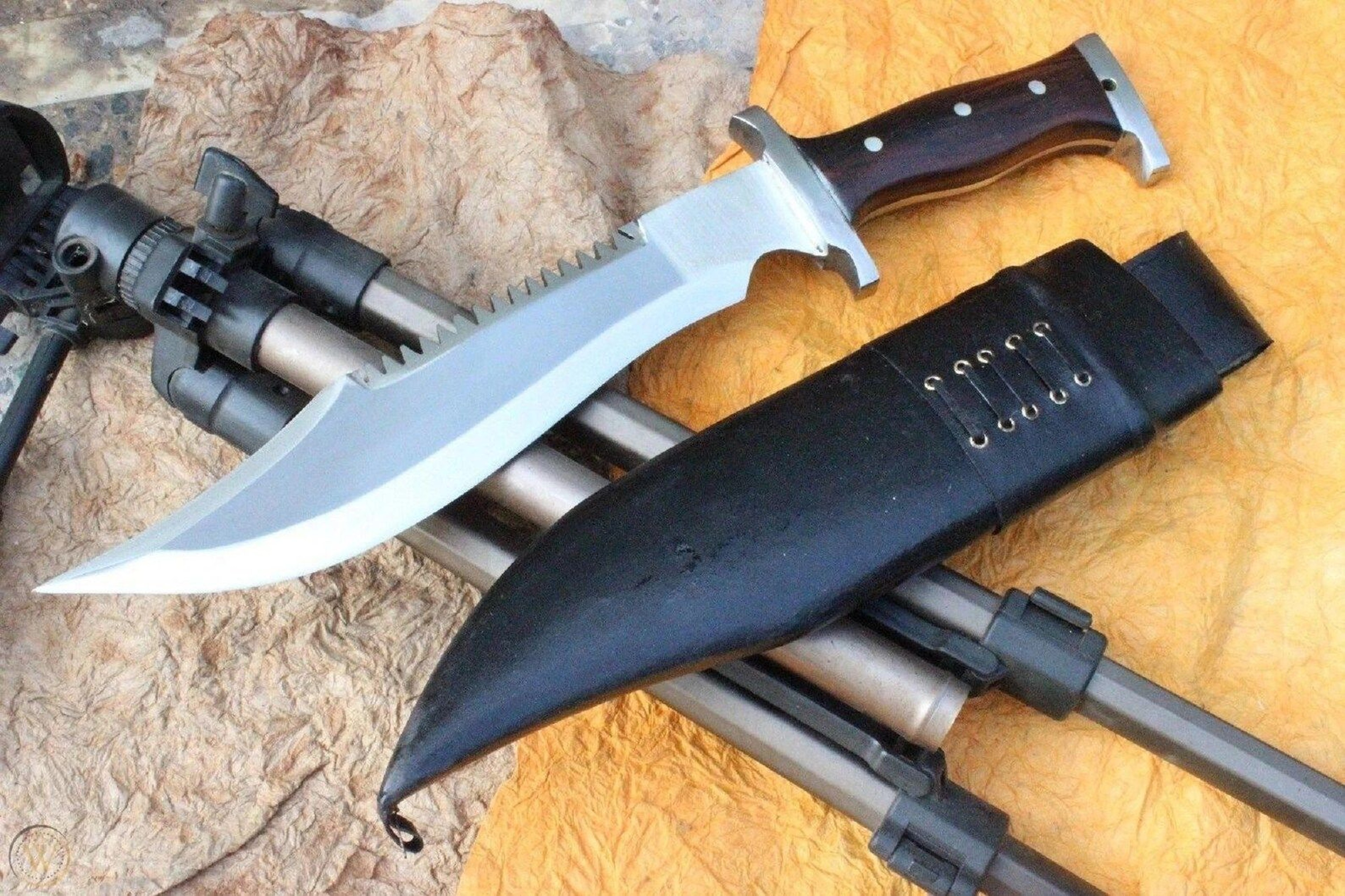 HighQuality Handmade 11Inch Bowie Knife Machete With Rosewood Handle And Carbon Steel Blade 7
