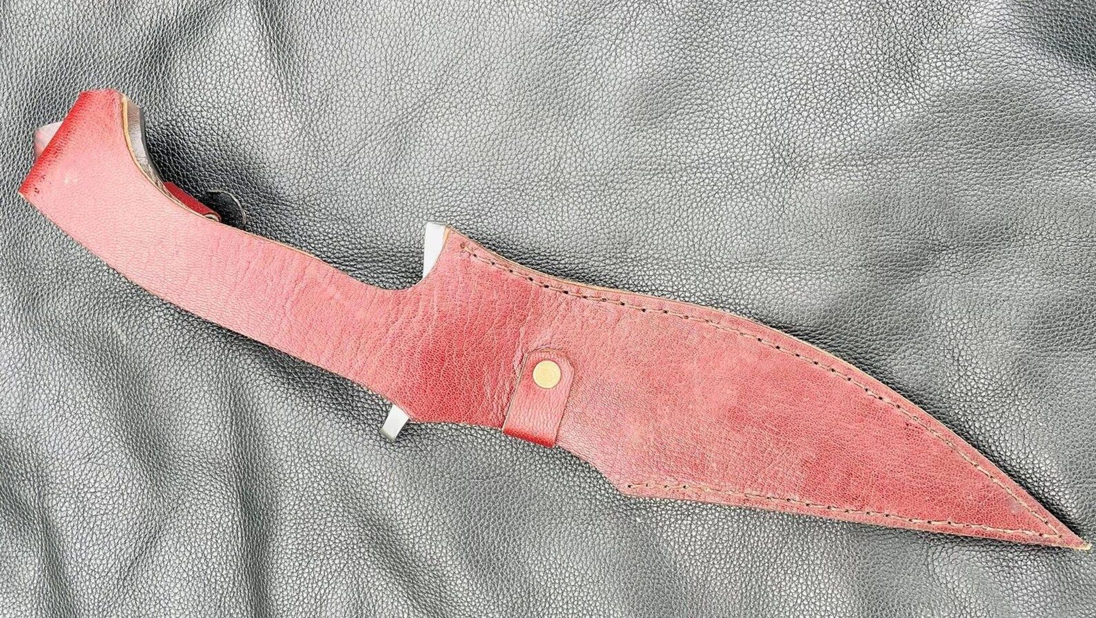 Hand Forged Bushcraft Spear With Decorative Rosewood Handle And Leather Cover For Outdoor Adven 1
