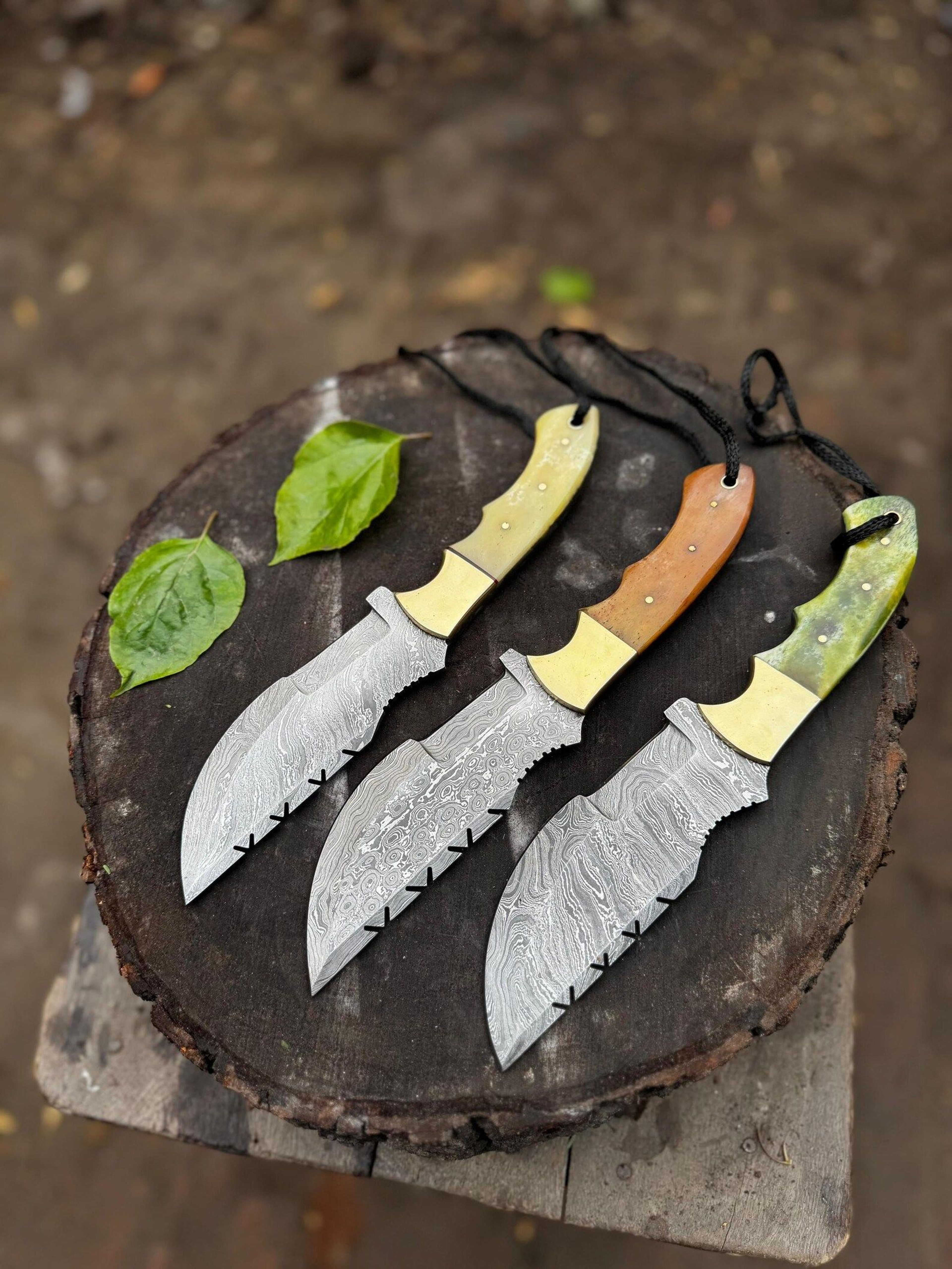 Handcrafted Damascus Tracker Knife With Natural Bone Handle And Full Tang Fixed Blade Hunting K 9