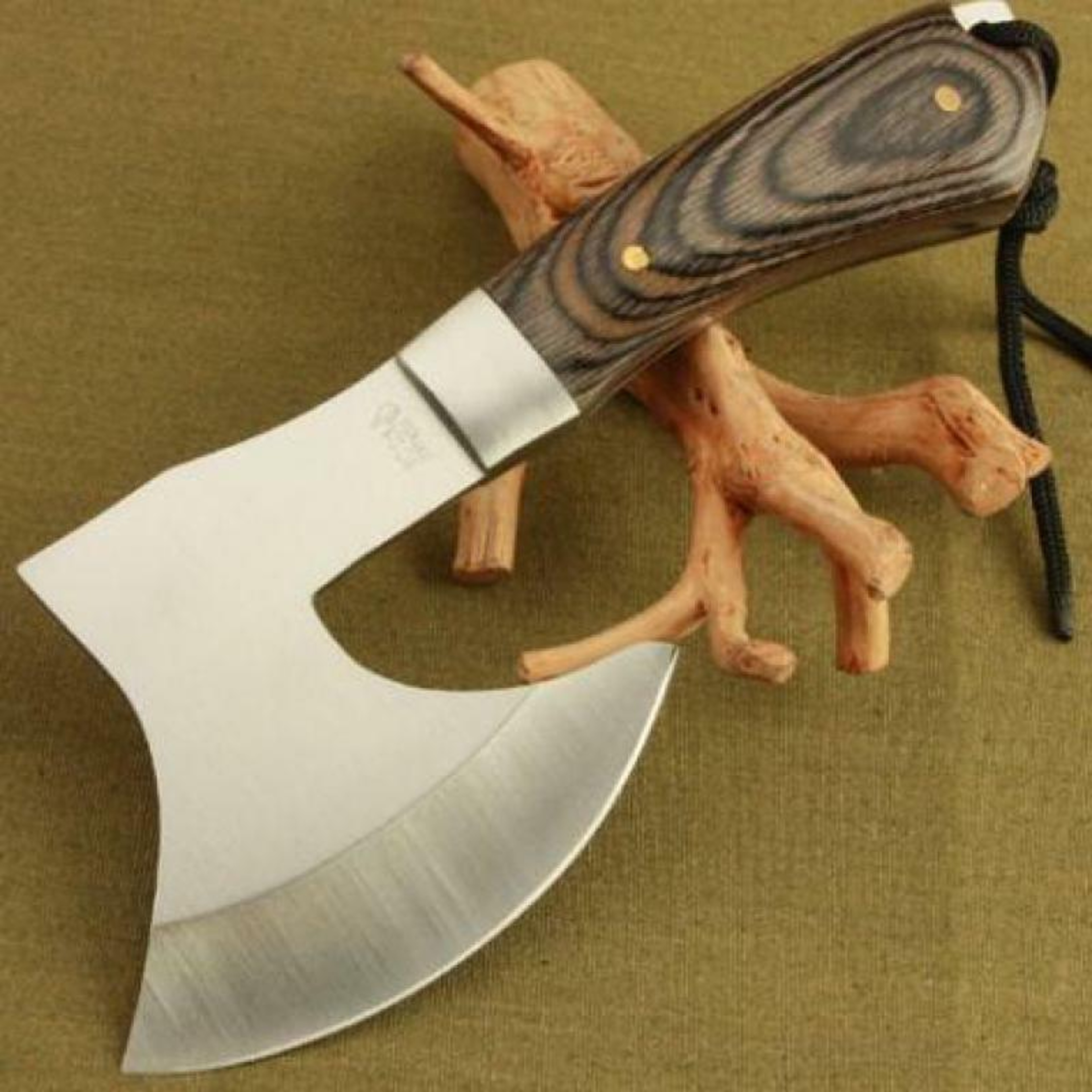 Handmade Stainless Steel Axes Outdoor Camp Kitchen Tool Survival Tomahawk – view 1