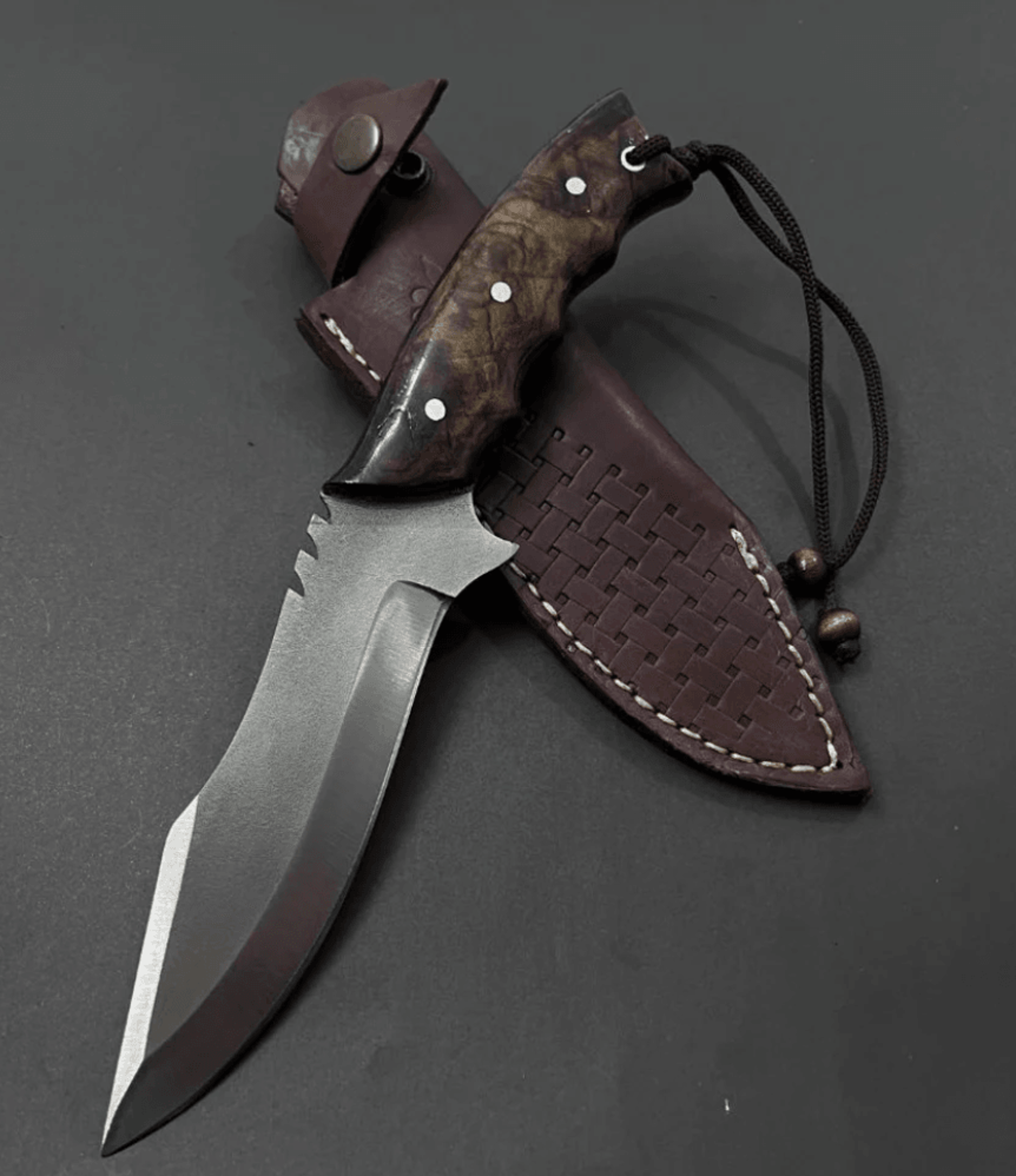 forsale handmade engraved hunting blade