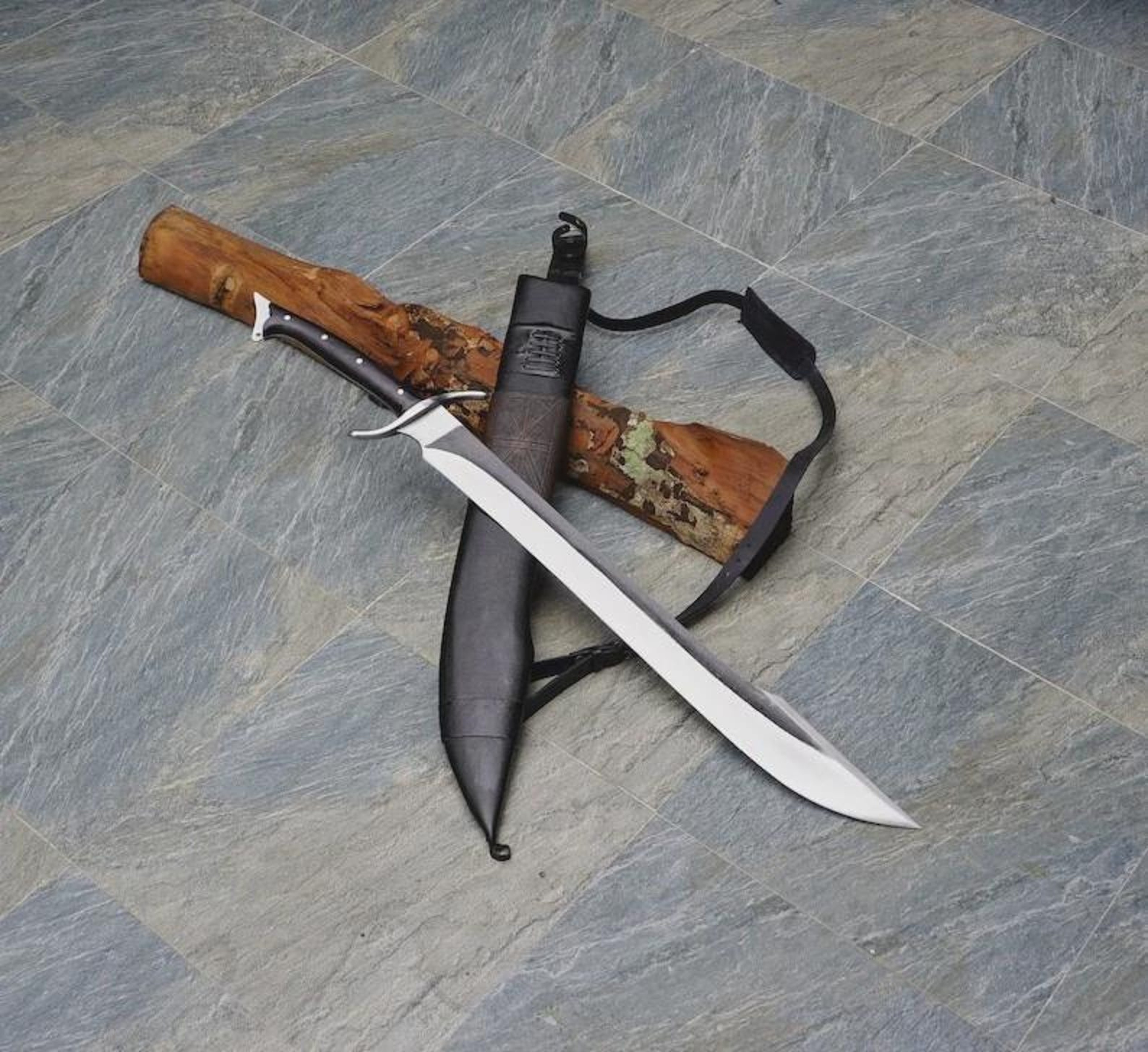 Hand Forged Historical Scimitar Sword With Leather Sheath Gift For Collectors 1