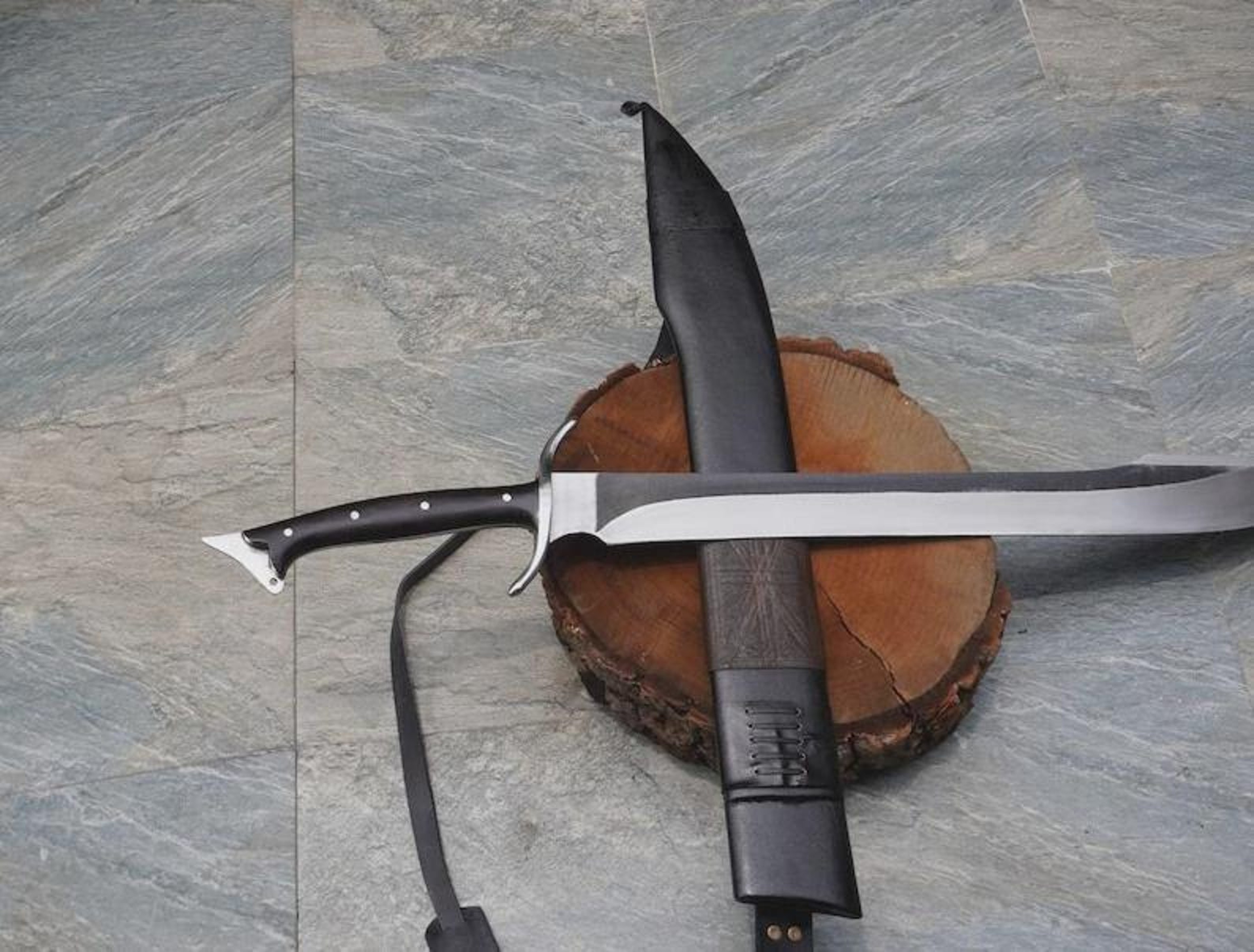 Hand Forged Historical Scimitar Sword With Leather Sheath Gift For Collectors 6