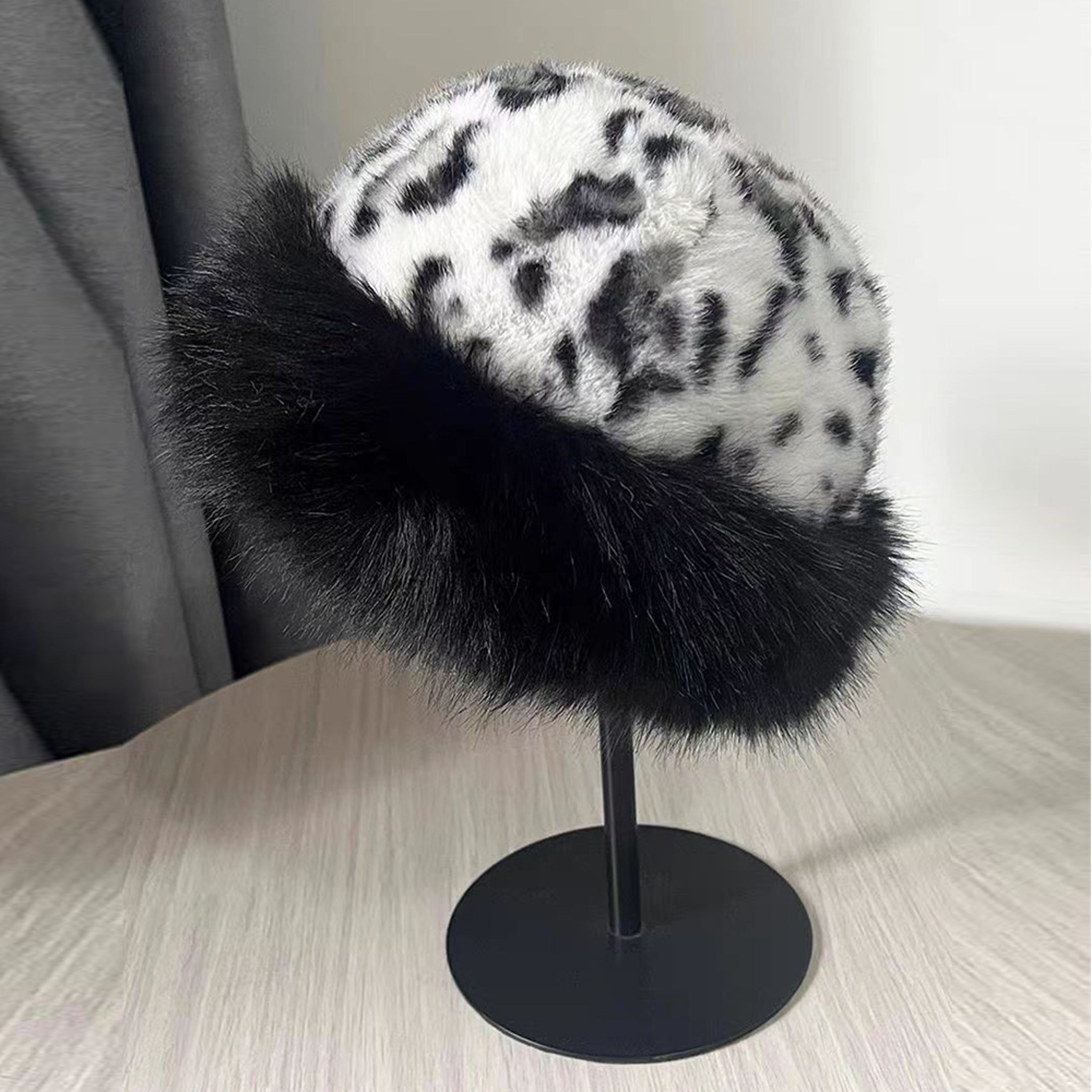 Fluffy Fur Winter Hat Womens Ski Cap Thick Warm Windproof Faux Fur Russian Fishermans Mink Snow Hat 5