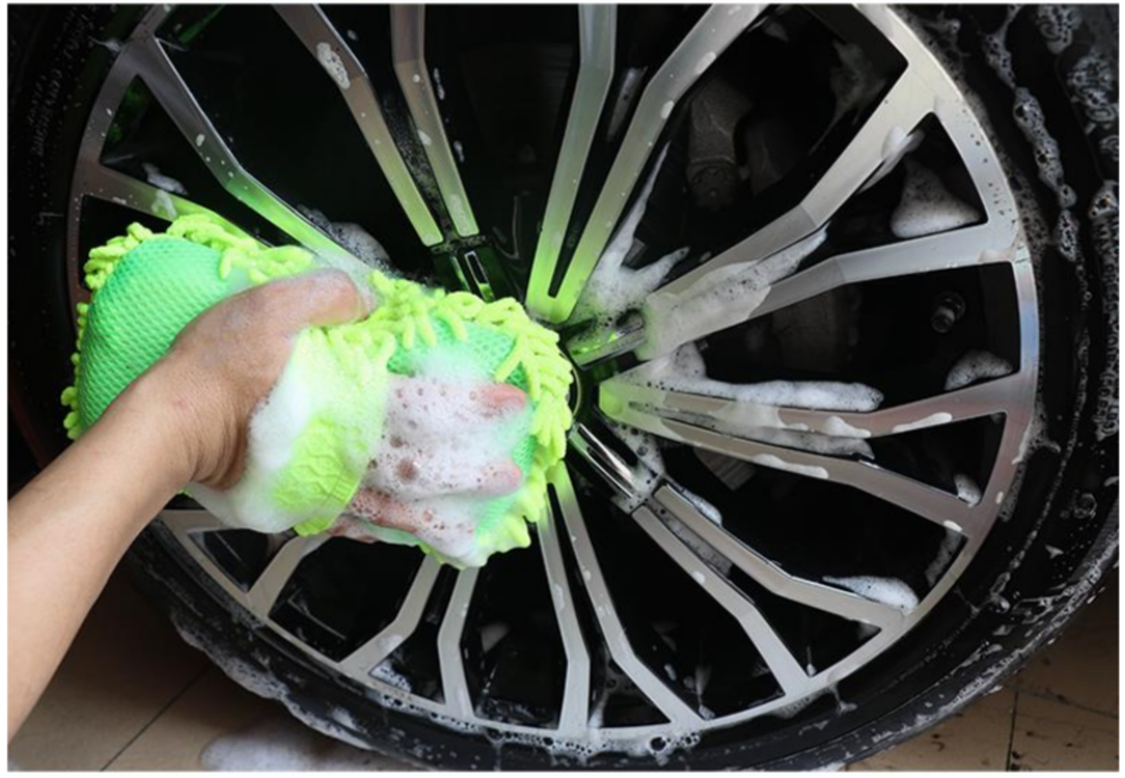 Microfiber Chenille Car Wash Mitt For Scratch Free Auto Detailing 2