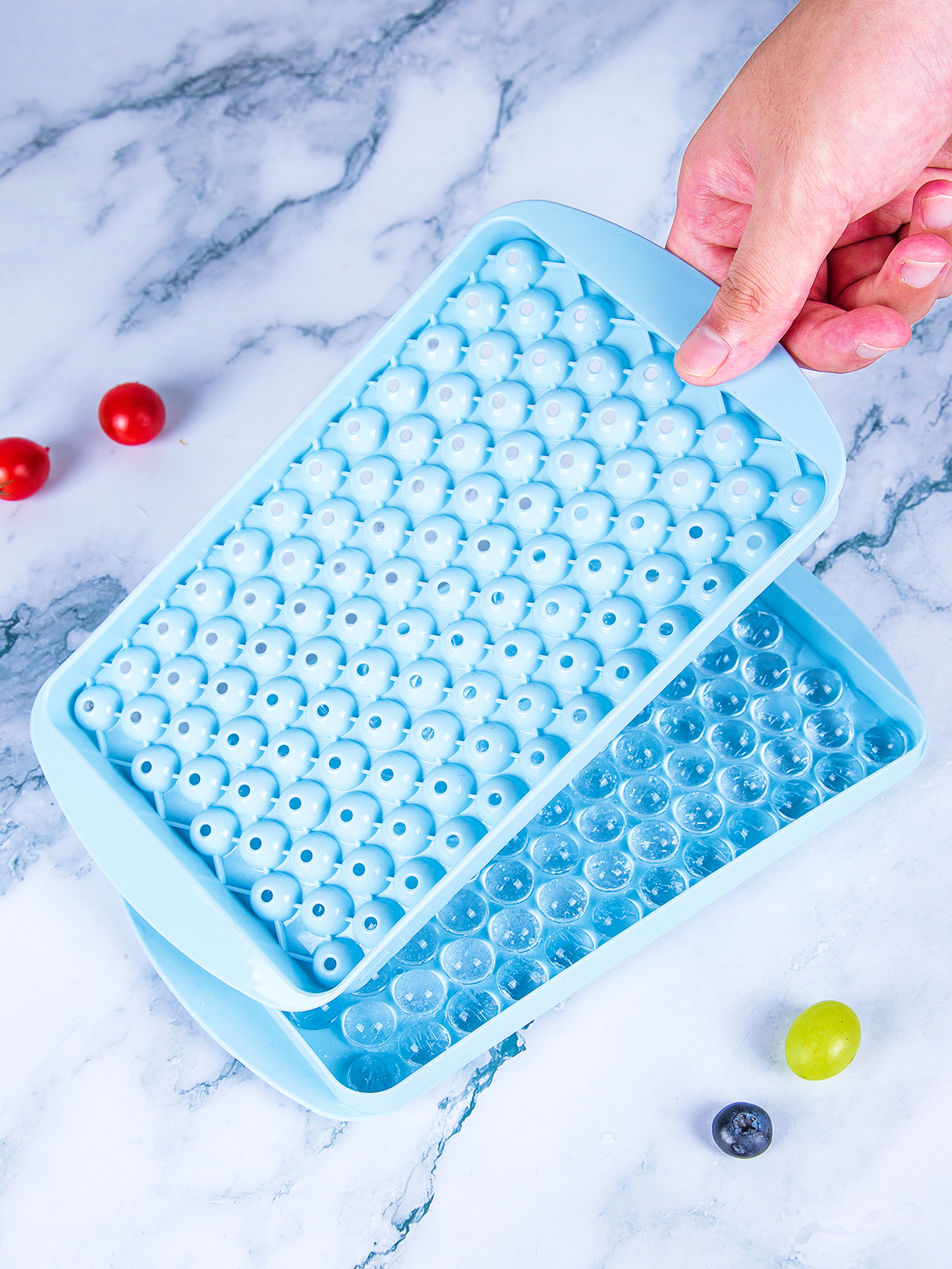 Premium Silicone Ice Cube Tray Cube Stackable Ice Molds With Lid 7