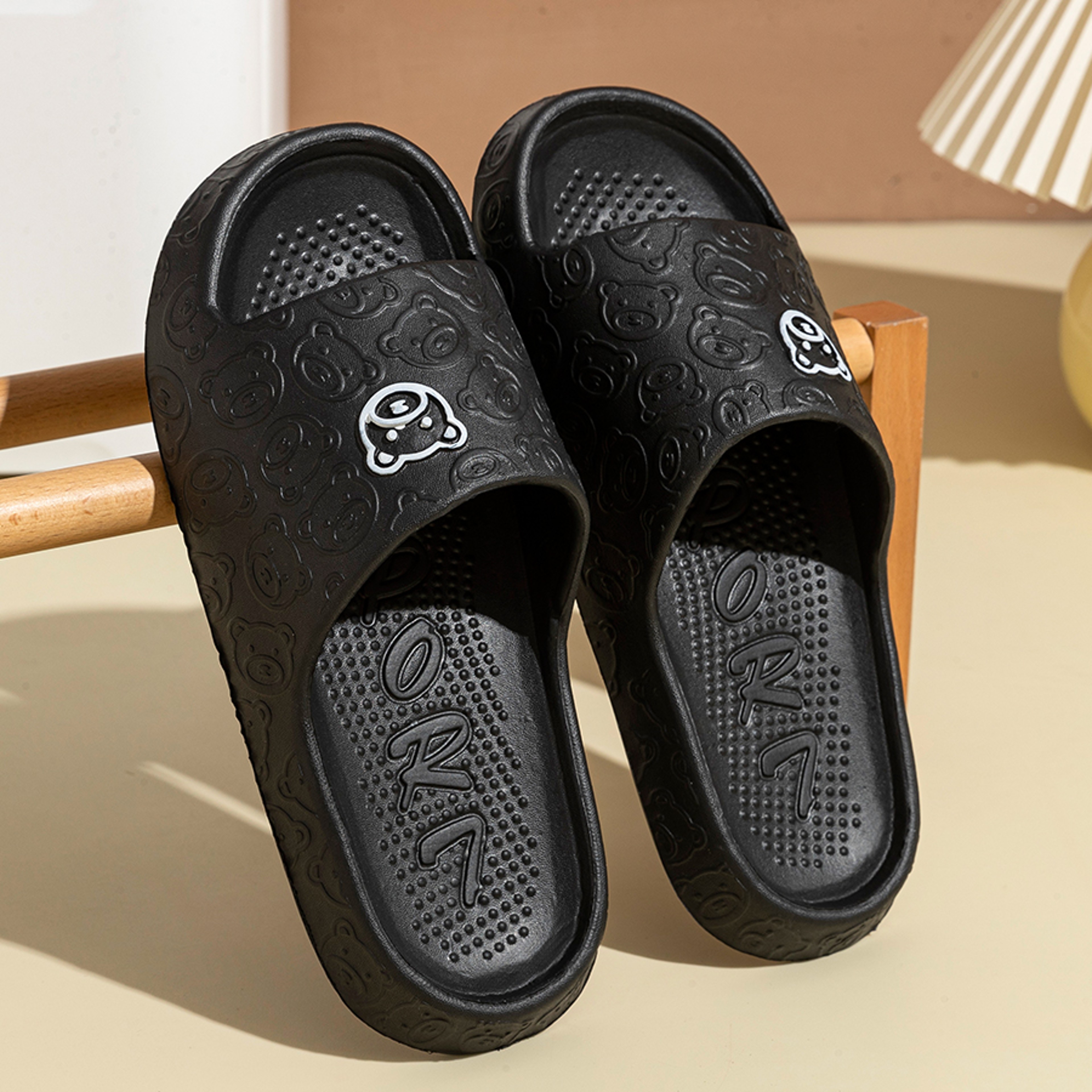 Little Bear Sandals, Summer Fashion Men's Slippers, Non-slip Soft Indoor Bathroom Shoes, Women Dormitory Casual Couple – view 4