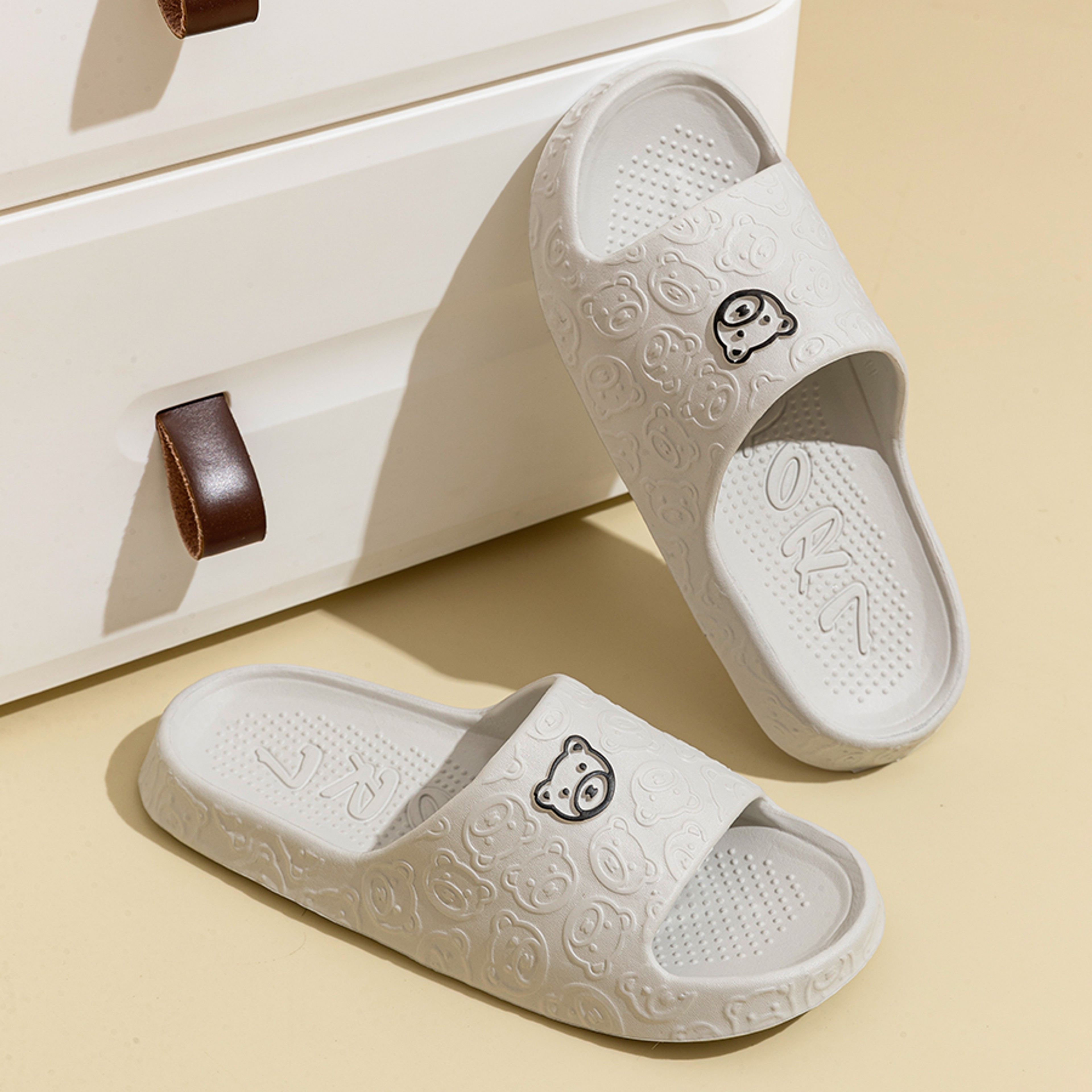 Little Bear Sandals, Summer Fashion Men's Slippers, Non-slip Soft Indoor Bathroom Shoes, Women Dormitory Casual Couple – view 6