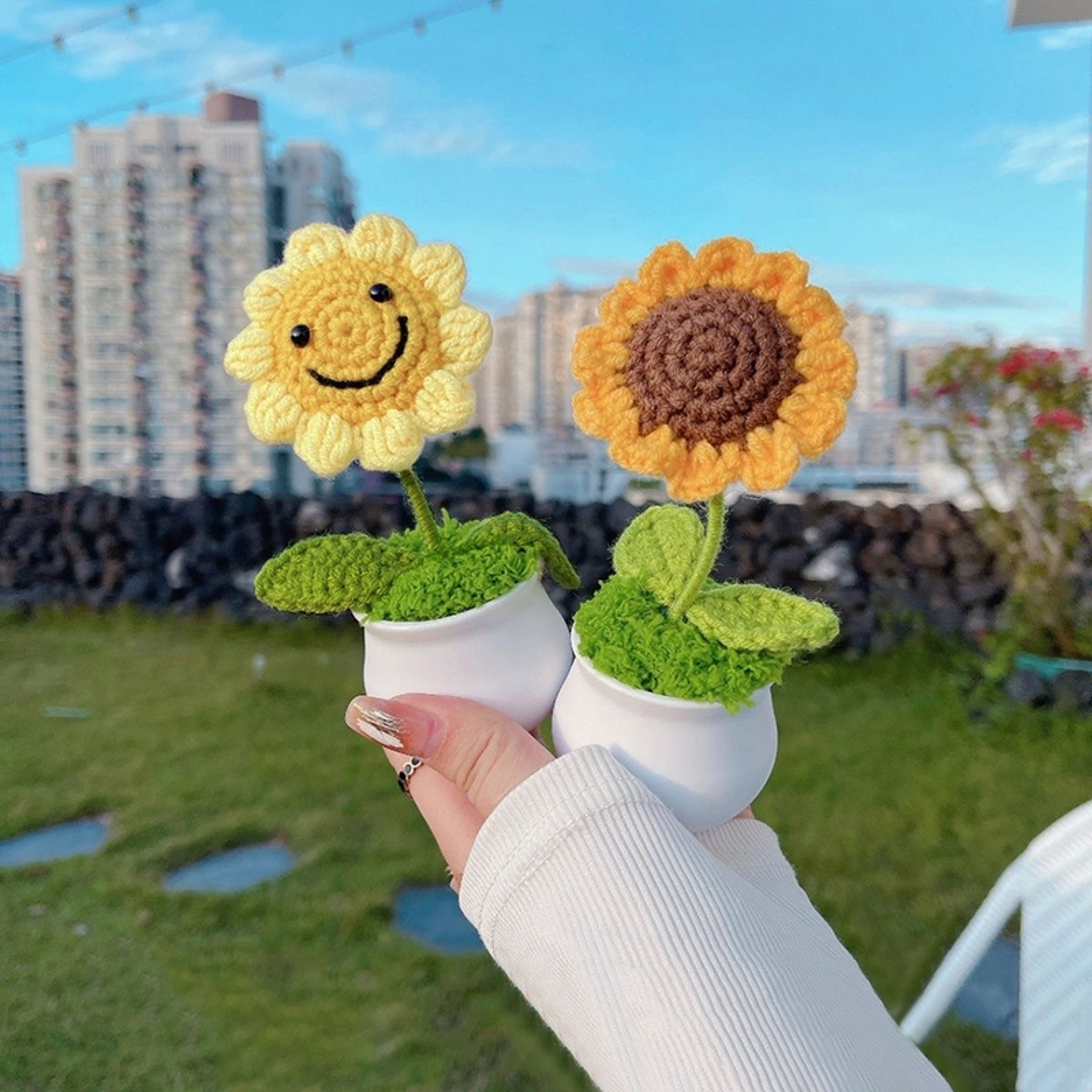 Sunflower Crochet Flower, Artificial Hand Woven Girasol Crochet Plants, Wedding Guest Gifts, Desktop Decoration – view 2