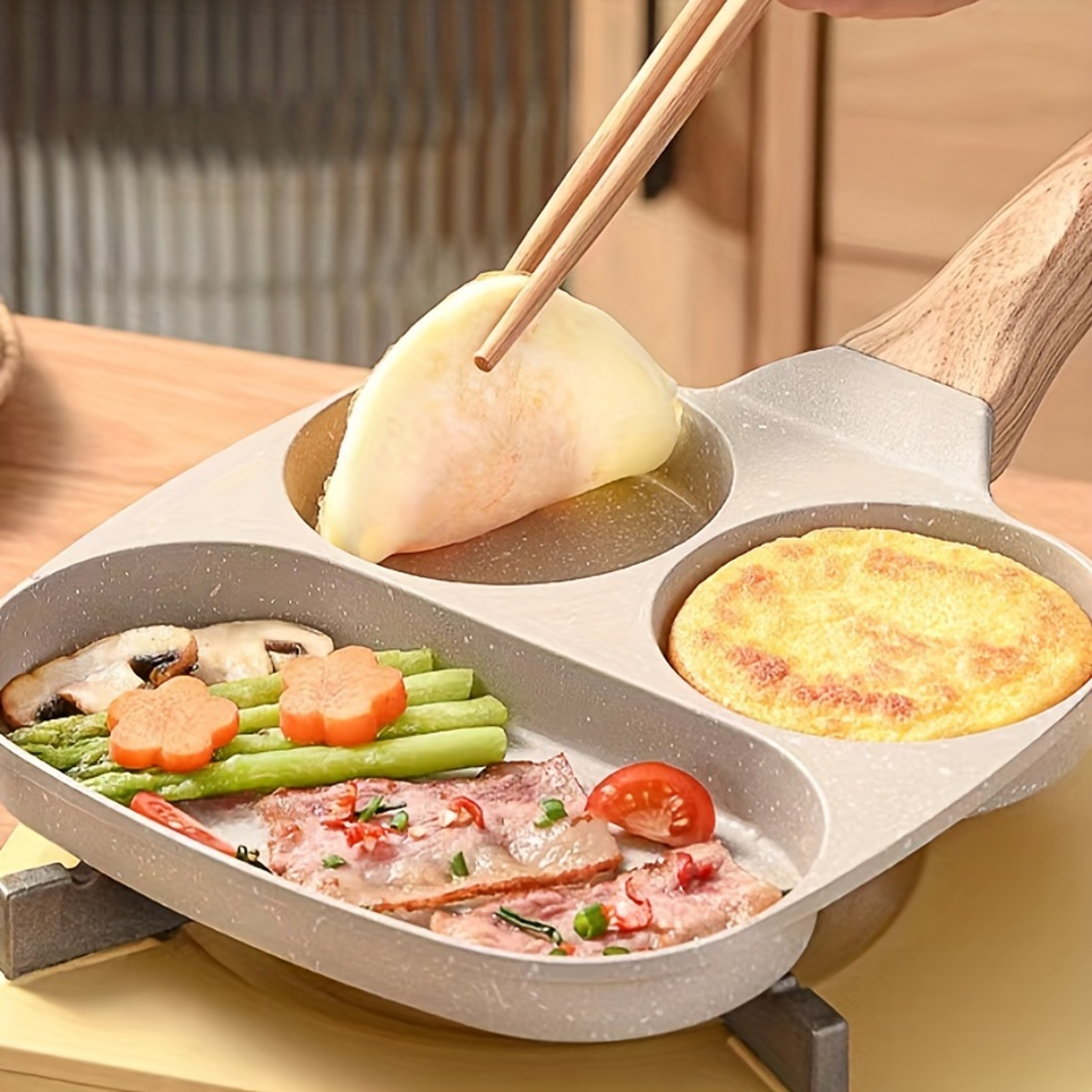 Non-Stick Aluminum Skillet, Multi-Section Compartment Egg Pancake Pan with Rust-Resistant Handle, Perfect for Kitchen – view 6