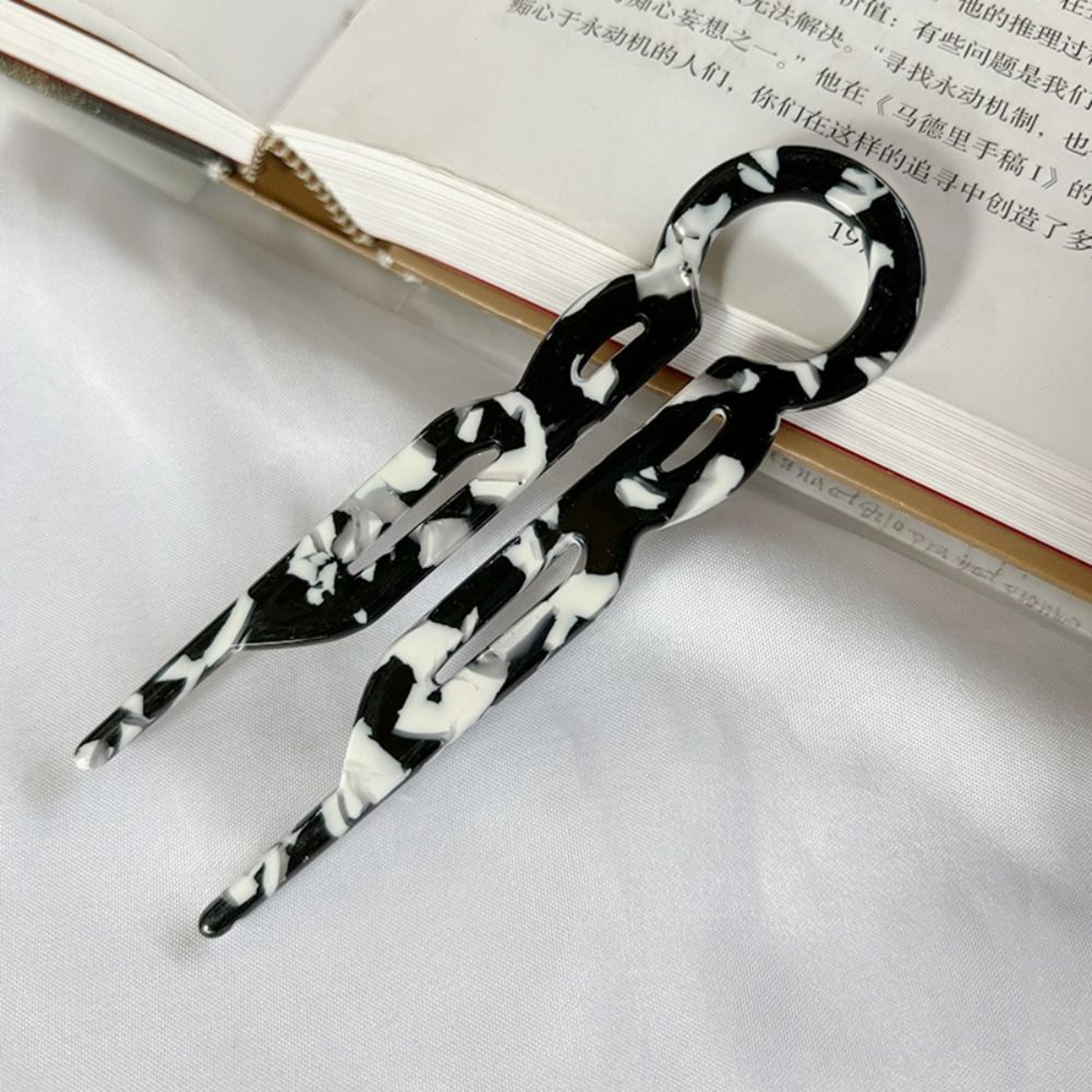 Fashion Design Hair Bun U-Shaped Hair Sticks, Acetate Clip Hairpins, Sweet Hair Accessories for Women, Meatball Head – view 9