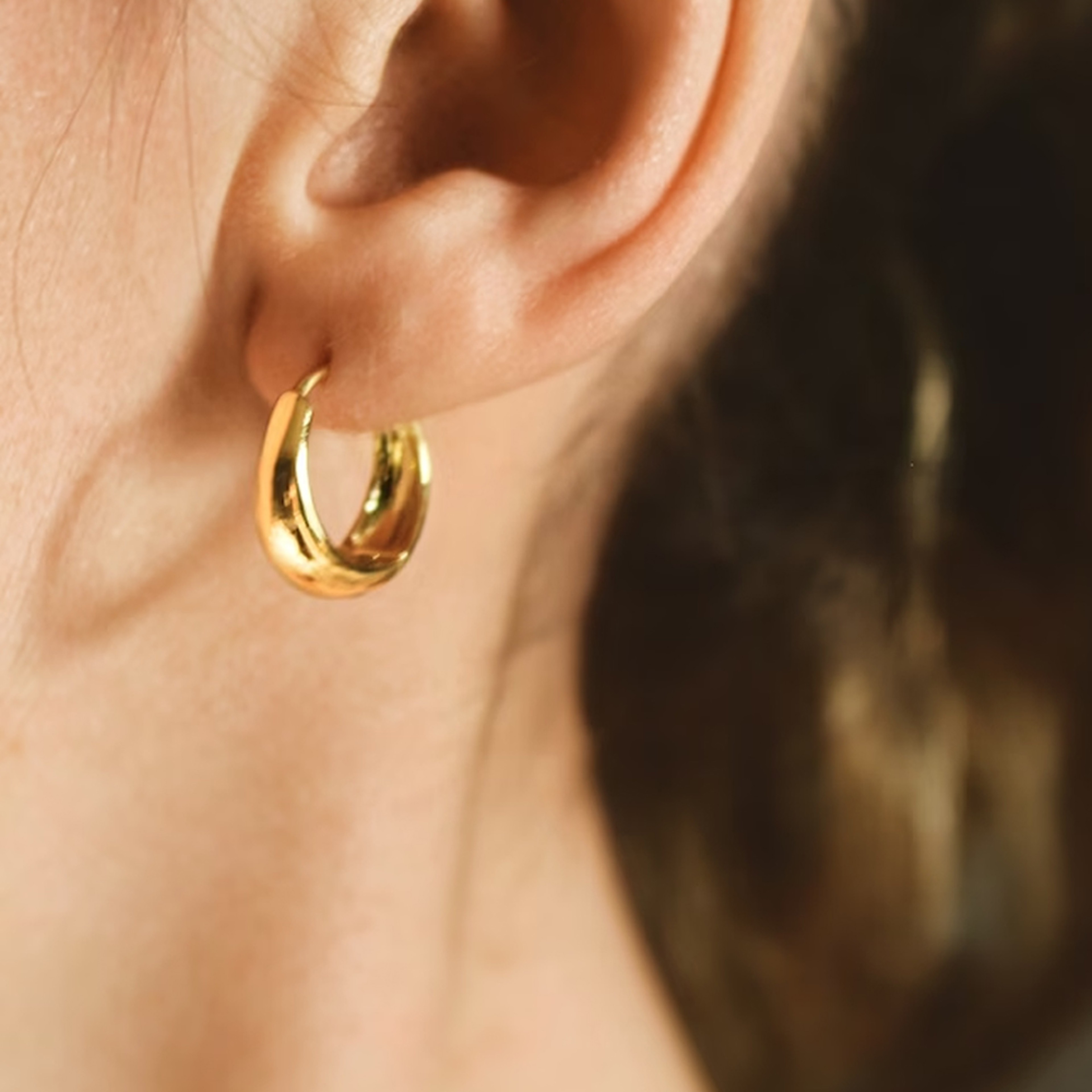 Gold Color Chunky Stainless Steel Hoop Earrings Water Drop Design For Weddings Parties Gifts 1
